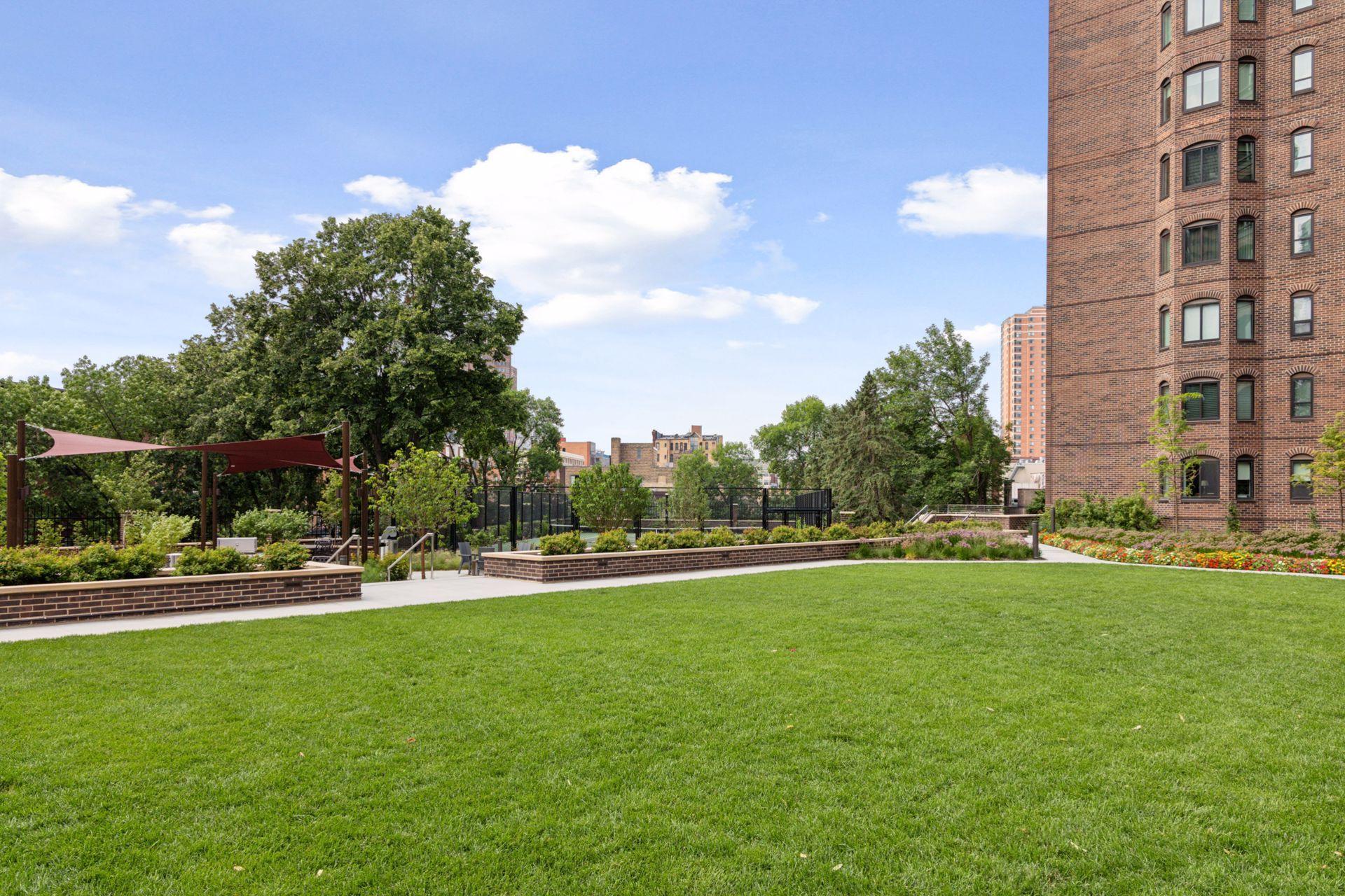 View of Residential at 1201 Yale Place #407, Minneapolis MN 55403, Minneapolis (79 of 102) - Mike Wilen | Minnesota Team Real Estate