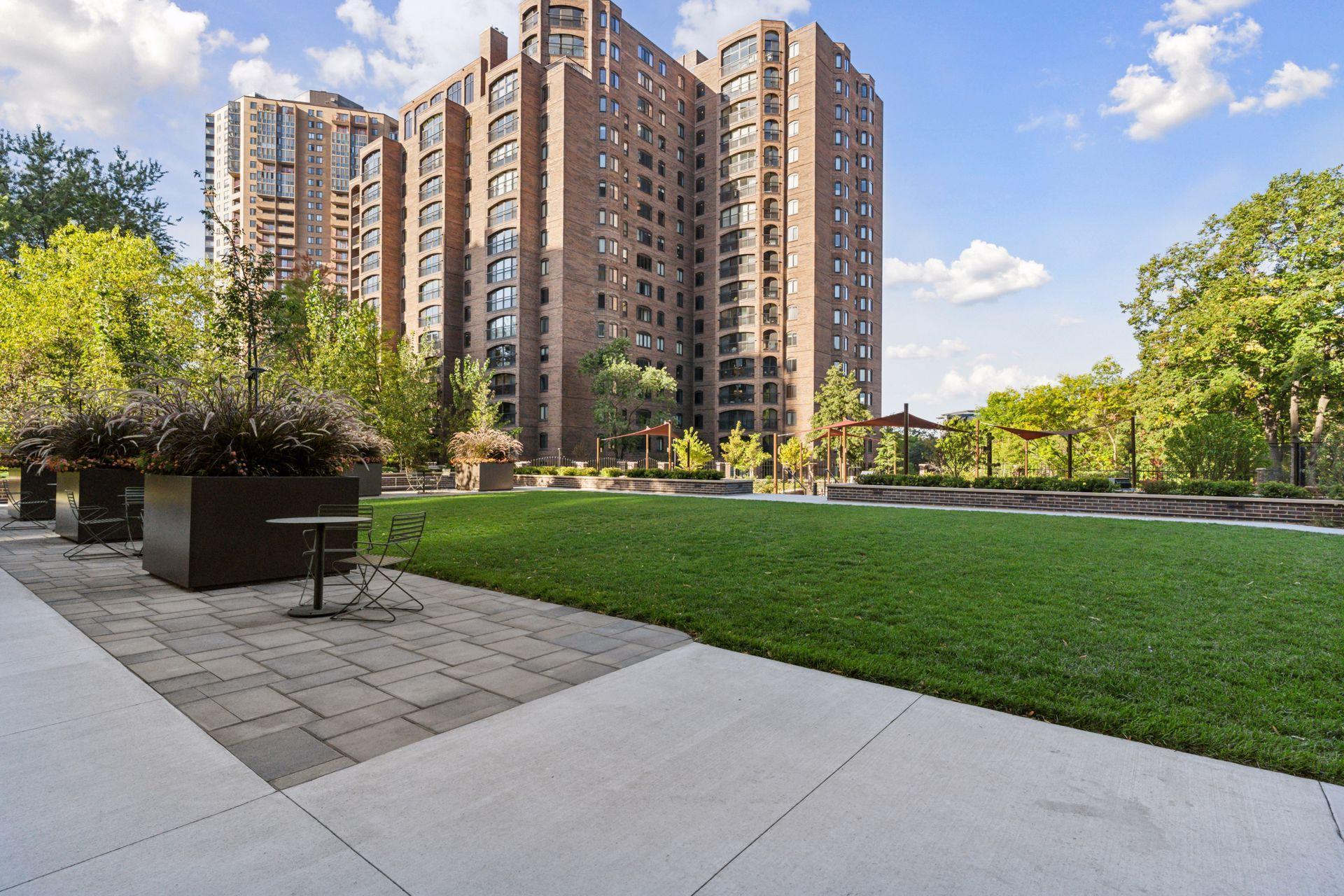 View of Residential at 1201 Yale Place #407, Minneapolis MN 55403, Minneapolis (55 of 102) - Mike Wilen | Minnesota Team Real Estate