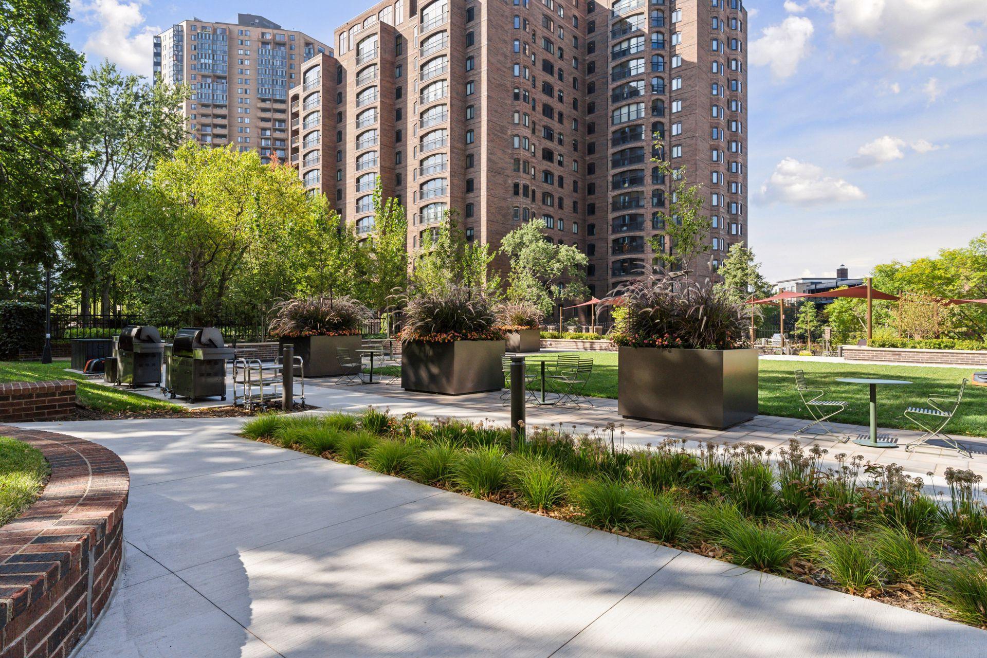 View of Residential at 1201 Yale Place #407, Minneapolis MN 55403, Minneapolis (51 of 102) - Mike Wilen | Minnesota Team Real Estate
