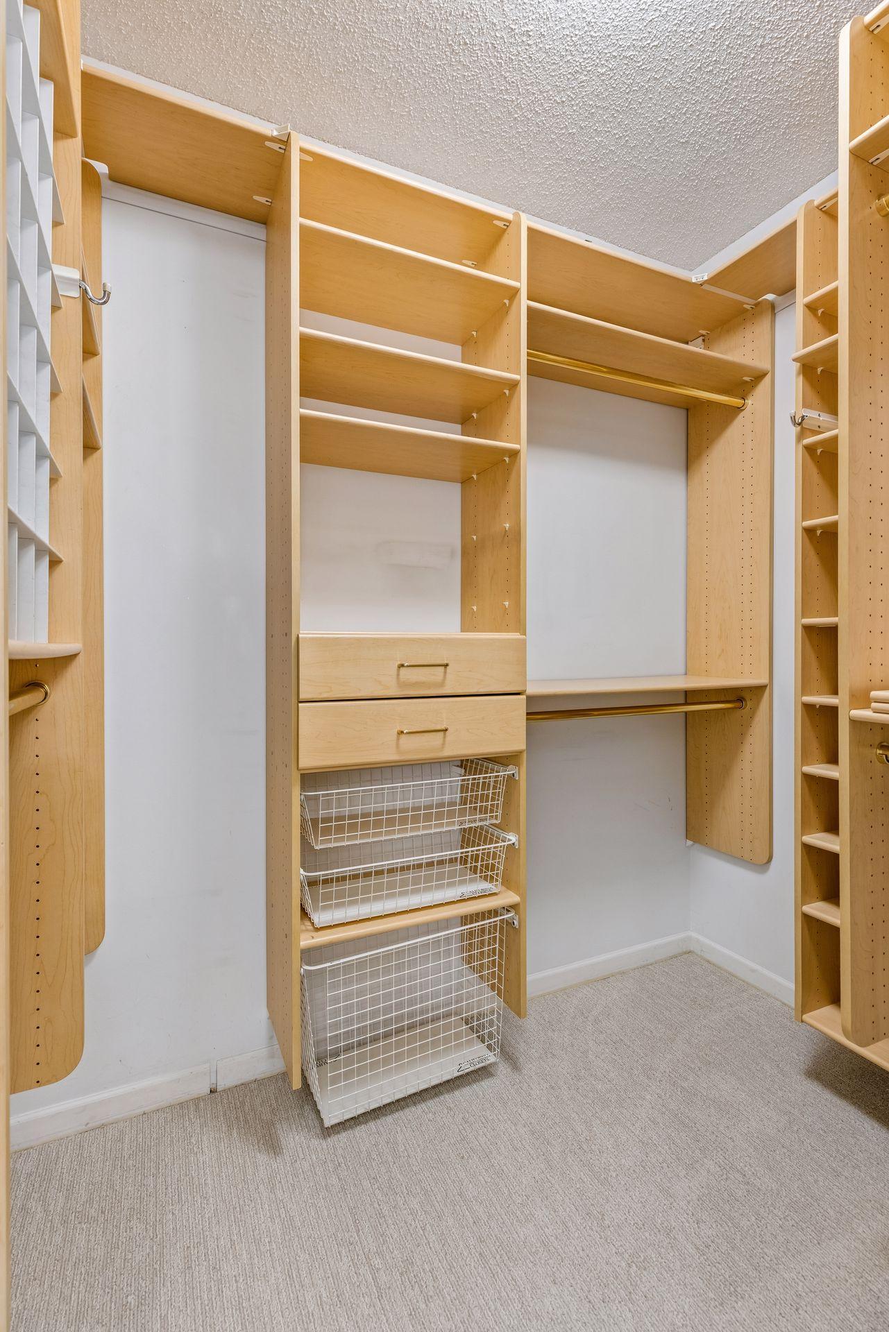View of Residential at 1201 Yale Place #407, Minneapolis MN 55403, Minneapolis (30 of 102) - Mike Wilen | Minnesota Team Real Estate