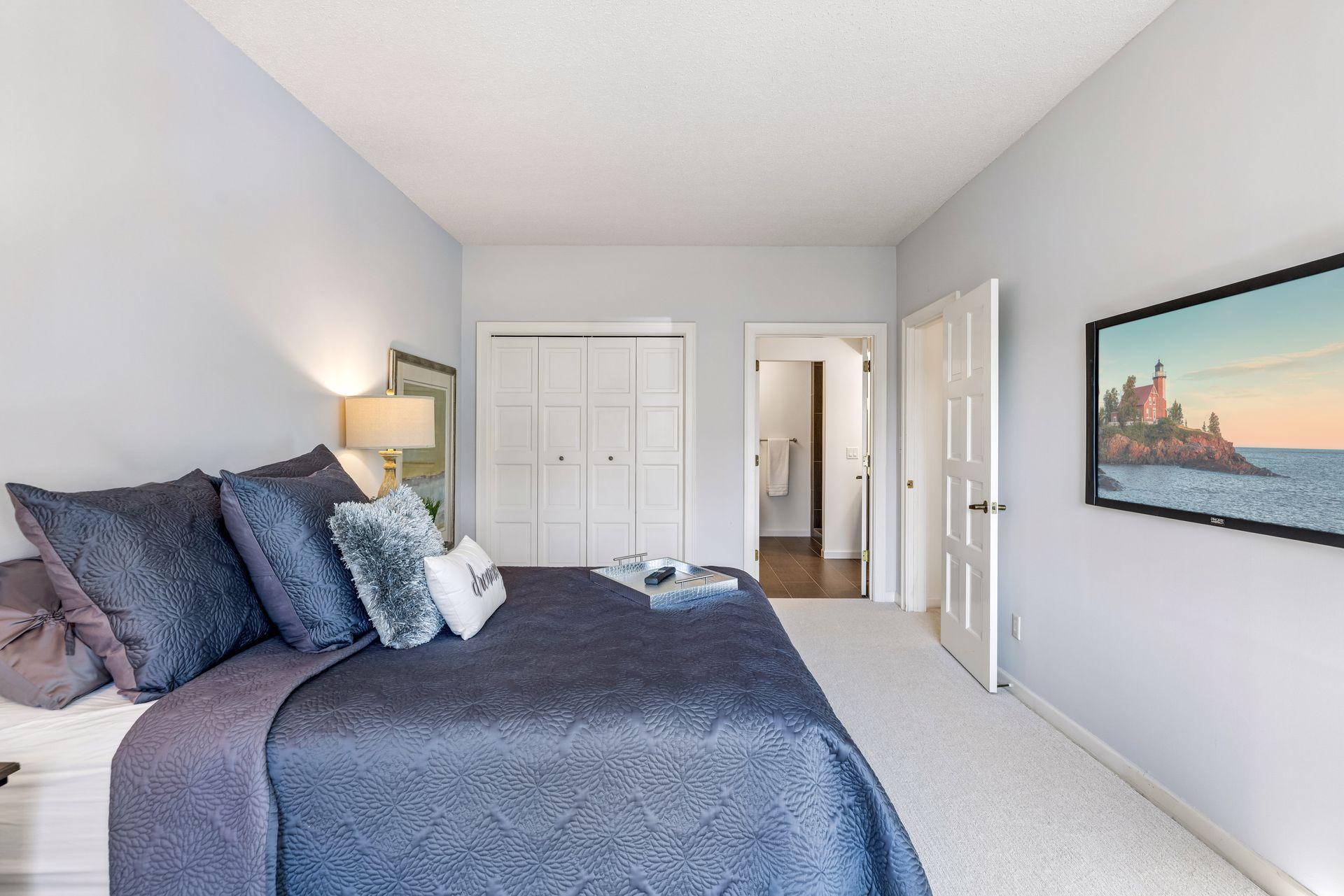 View of Residential at 1201 Yale Place #407, Minneapolis MN 55403, Minneapolis (27 of 102) - Mike Wilen | Minnesota Team Real Estate