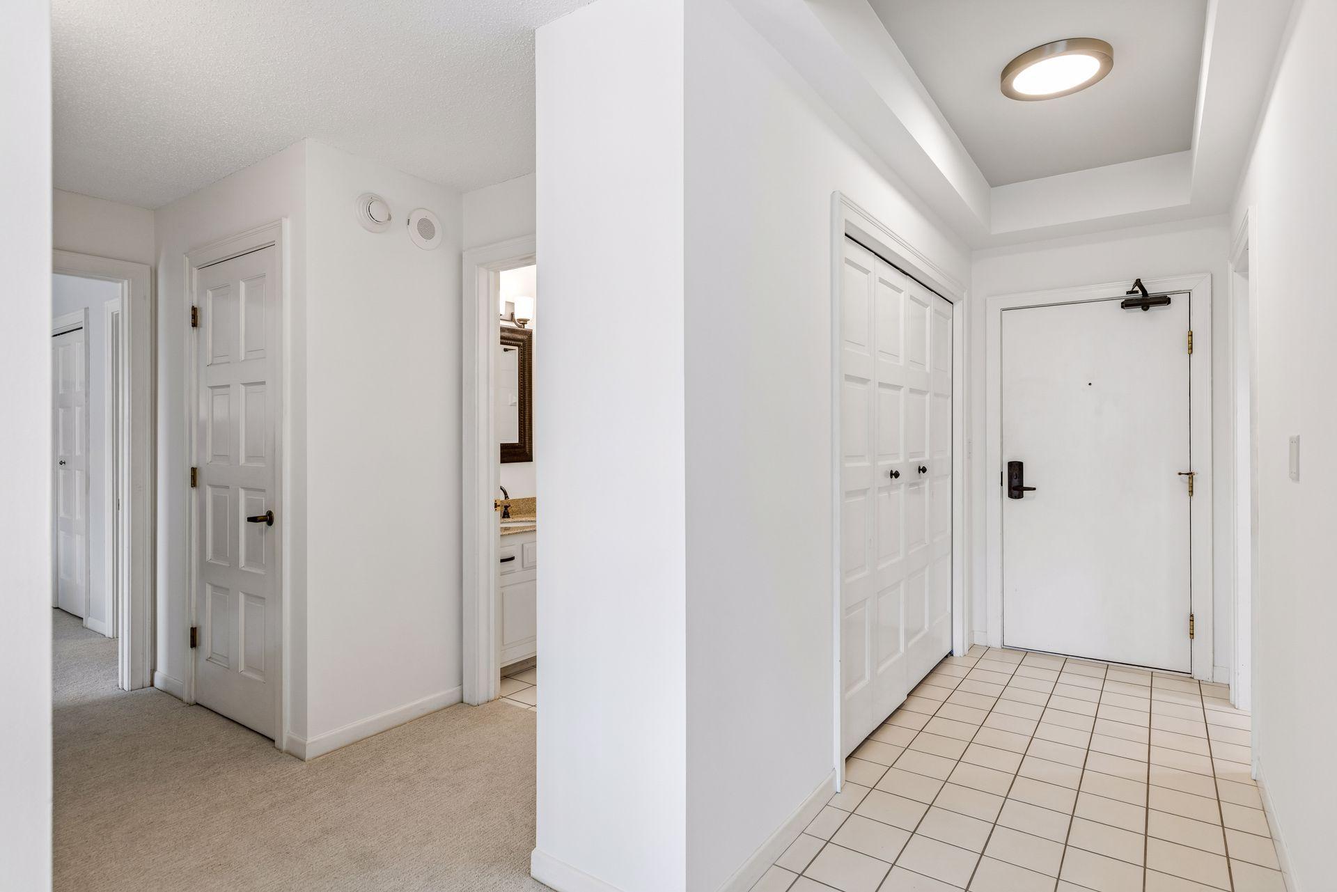 View of Residential at 1201 Yale Place #407, Minneapolis MN 55403, Minneapolis (17 of 102) - Mike Wilen | Minnesota Team Real Estate