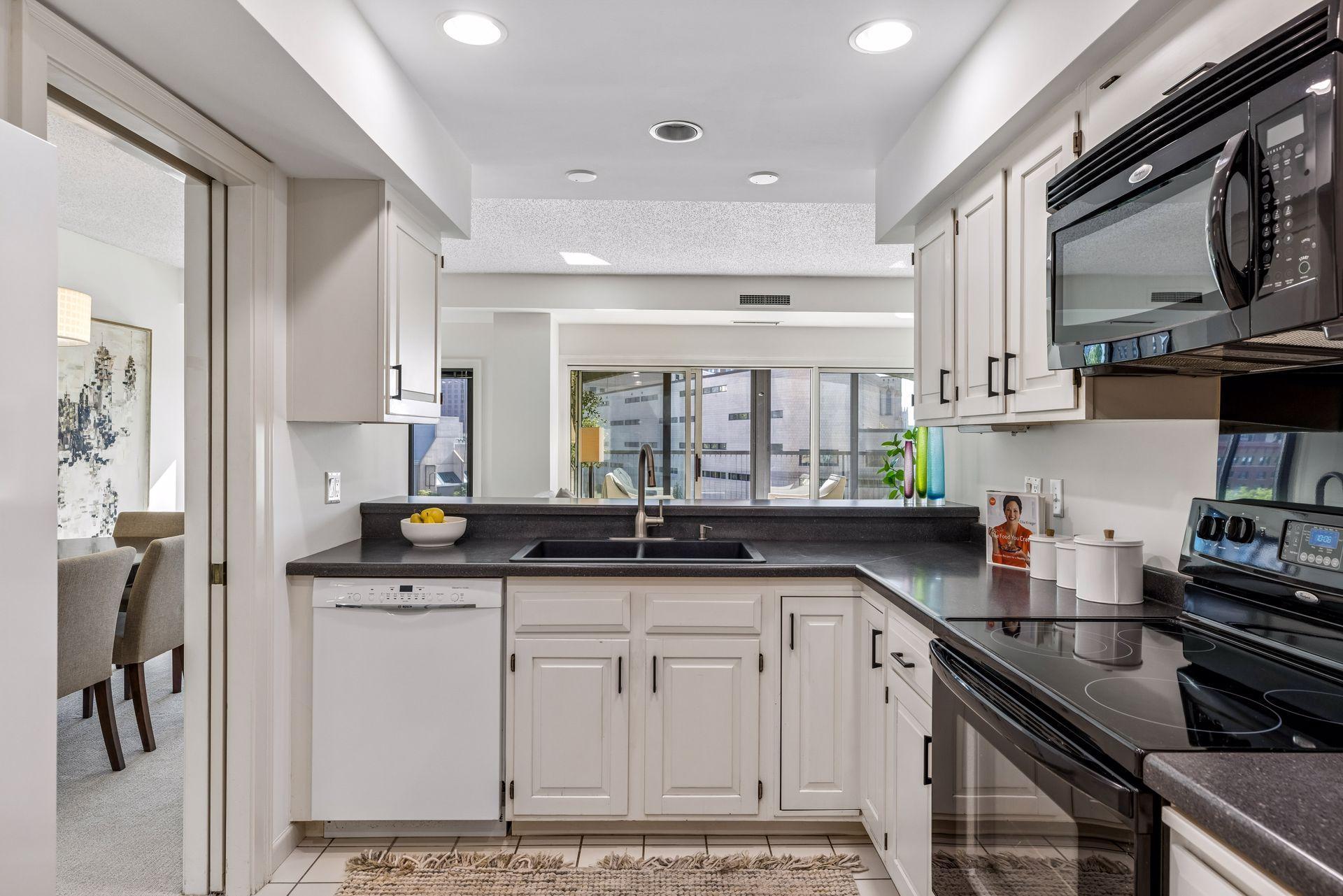 View of Residential at 1201 Yale Place #407, Minneapolis MN 55403, Minneapolis (7 of 102) - Mike Wilen | Minnesota Team Real Estate