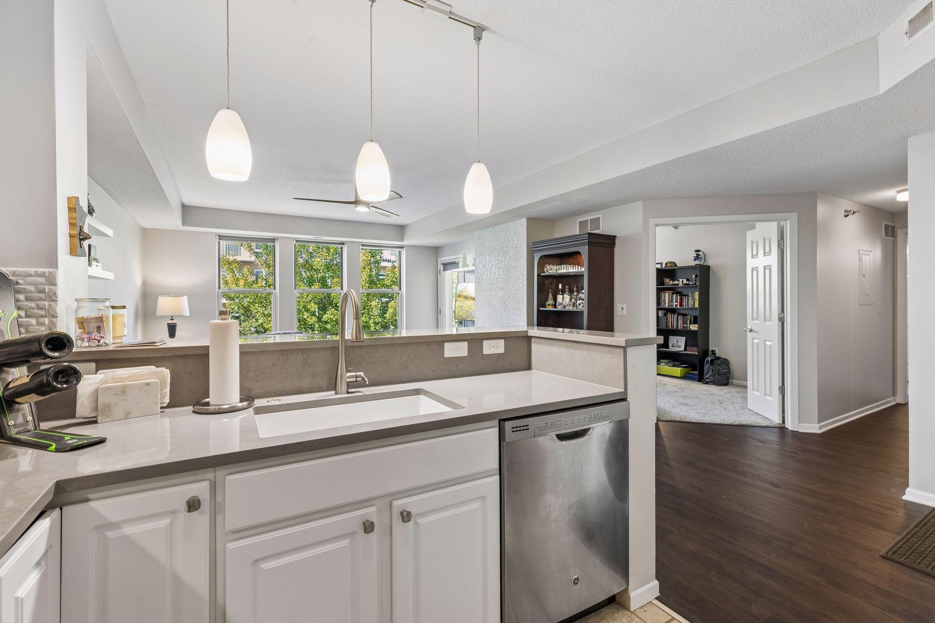 View of Residential at 680 2nd Street #401, Minneapolis MN 55401, Minneapolis (15 of 31) - Mike Wilen | Minnesota Team Real Estate