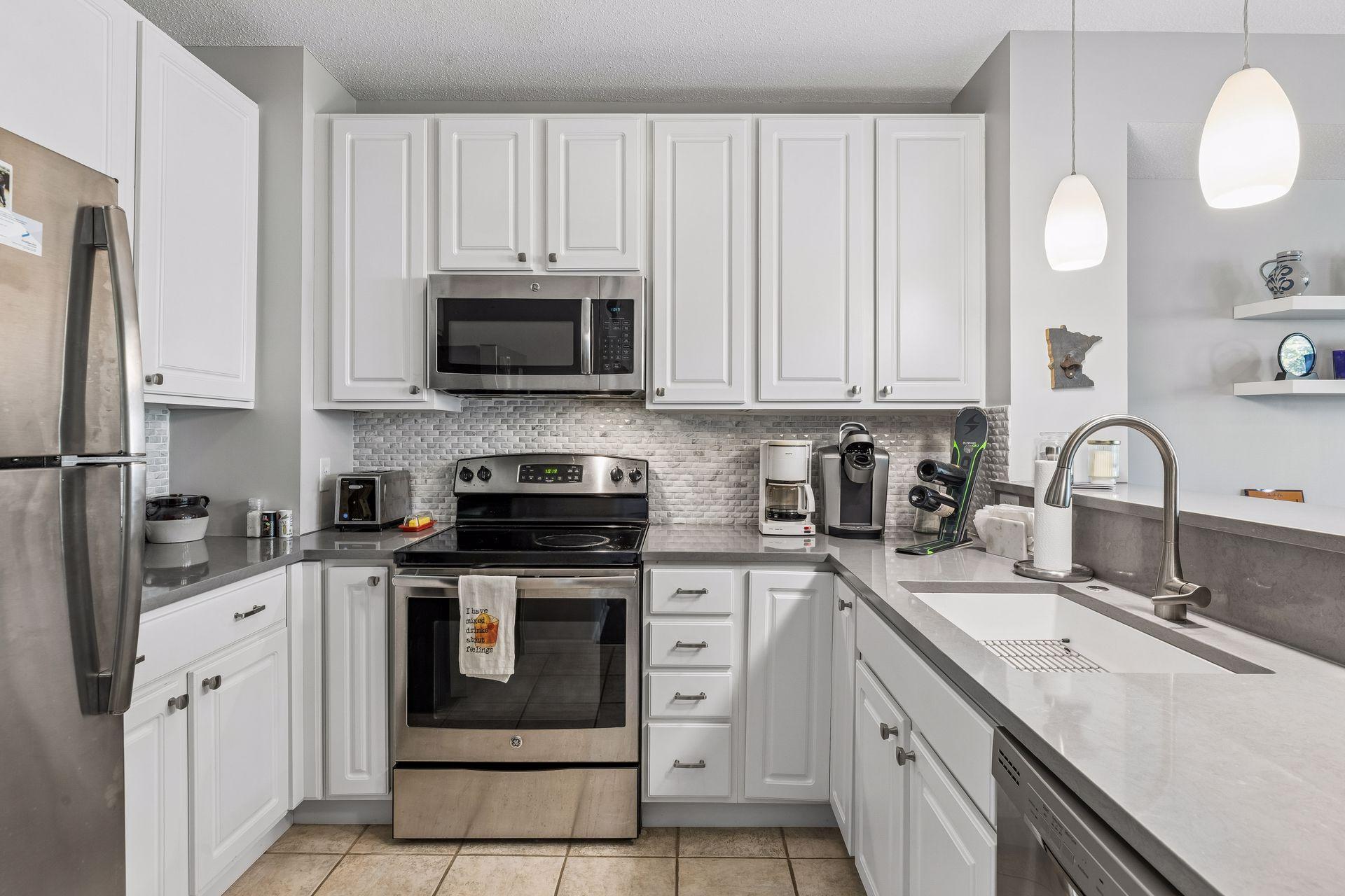 View of Residential at 680 2nd Street #401, Minneapolis MN 55401, Minneapolis (13 of 31) - Mike Wilen | Minnesota Team Real Estate