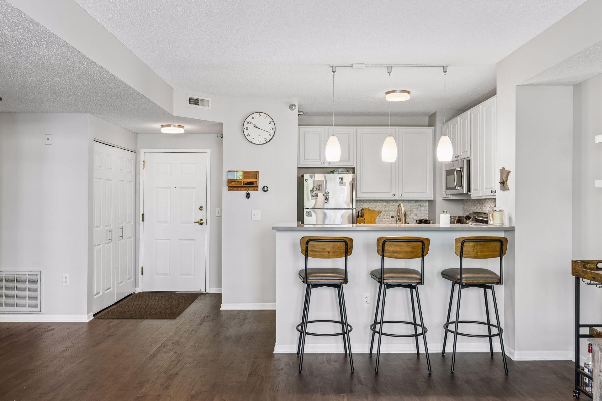 View of Residential at 680 2nd Street #401, Minneapolis MN 55401, Minneapolis (12 of 31) - Mike Wilen | Minnesota Team Real Estate