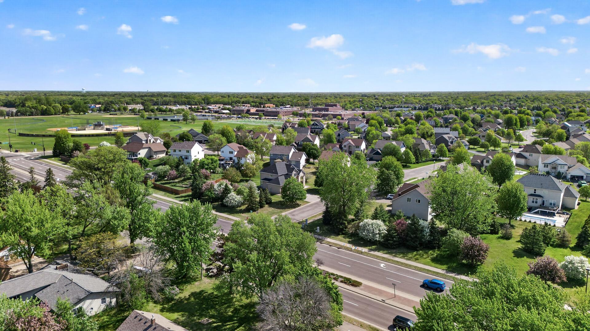 View of Residential at 6206 106th Avenue, Brooklyn Park MN 55443, Brooklyn Park (8 of 14) - Mike Wilen | Minnesota Team Real Estate