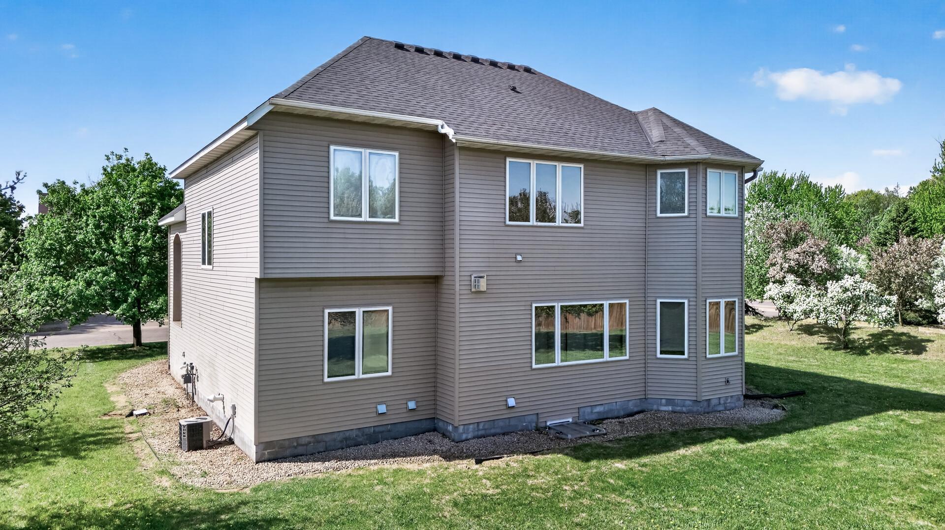 View of Residential at 6206 106th Avenue, Brooklyn Park MN 55443, Brooklyn Park (6 of 14) - Mike Wilen | Minnesota Team Real Estate
