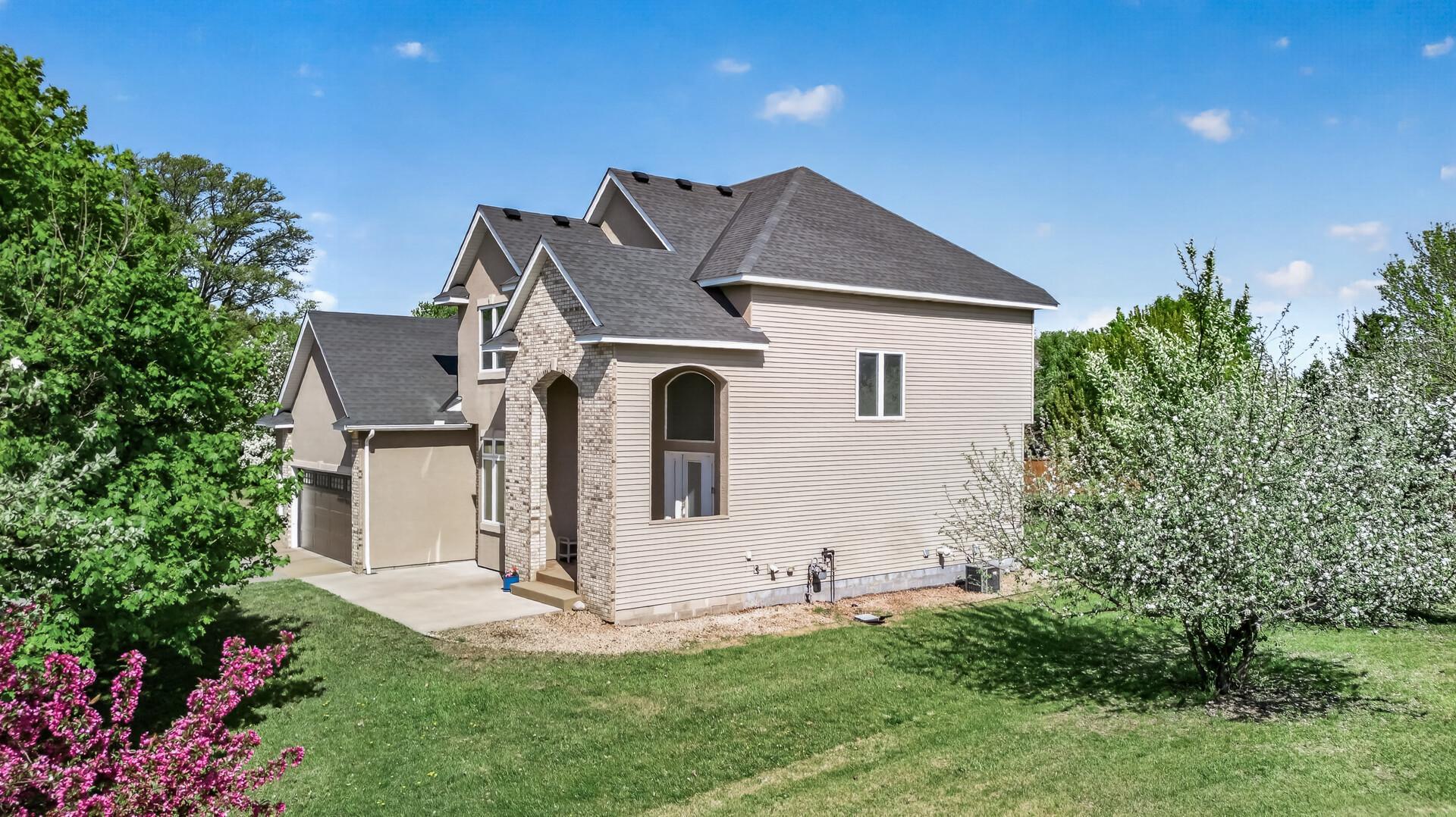 View of Residential at 6206 106th Avenue, Brooklyn Park MN 55443, Brooklyn Park (4 of 14) - Mike Wilen | Minnesota Team Real Estate