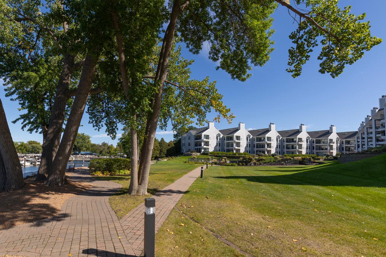 View of Residential at 603 Lake Street #307, Excelsior MN 55331, Excelsior (41 of 49) - Mike Wilen | Minnesota Team Real Estate