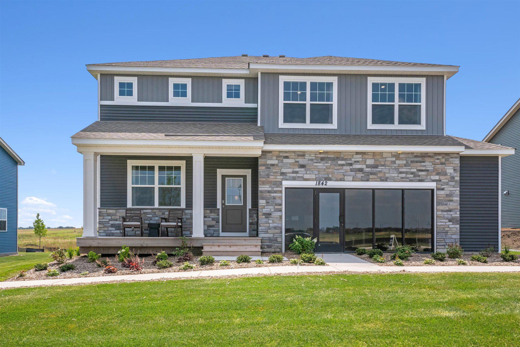 View of Single Family at 1842 Rainier Drive, Shakopee - Mike Wilen | Minnesota Team Real Estate