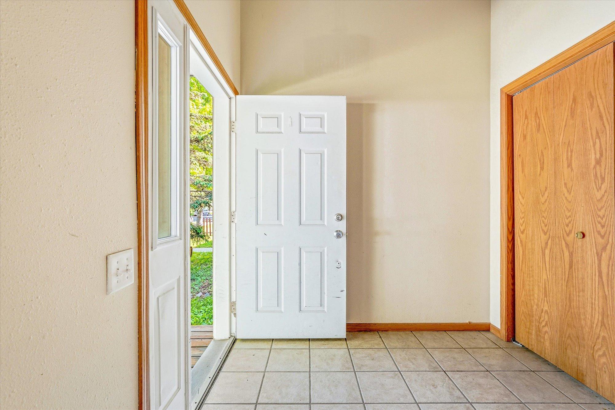 View of Residential at 1077 26th Avenue, Minneapolis MN 55414, Minneapolis (7 of 35) - Mike Wilen | Minnesota Team Real Estate