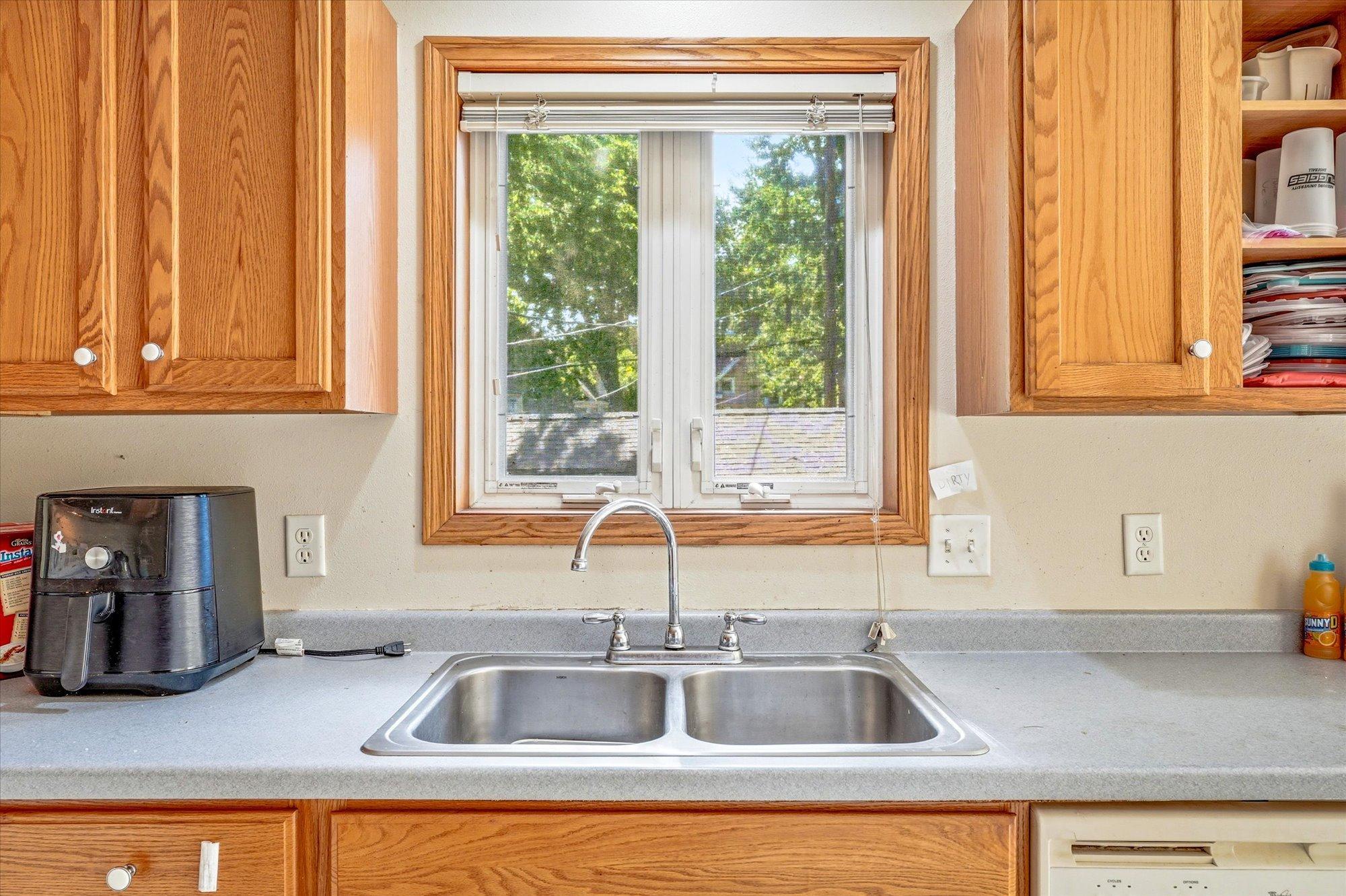 View of Residential at 1077 26th Avenue, Minneapolis MN 55414, Minneapolis (11 of 35) - Mike Wilen | Minnesota Team Real Estate