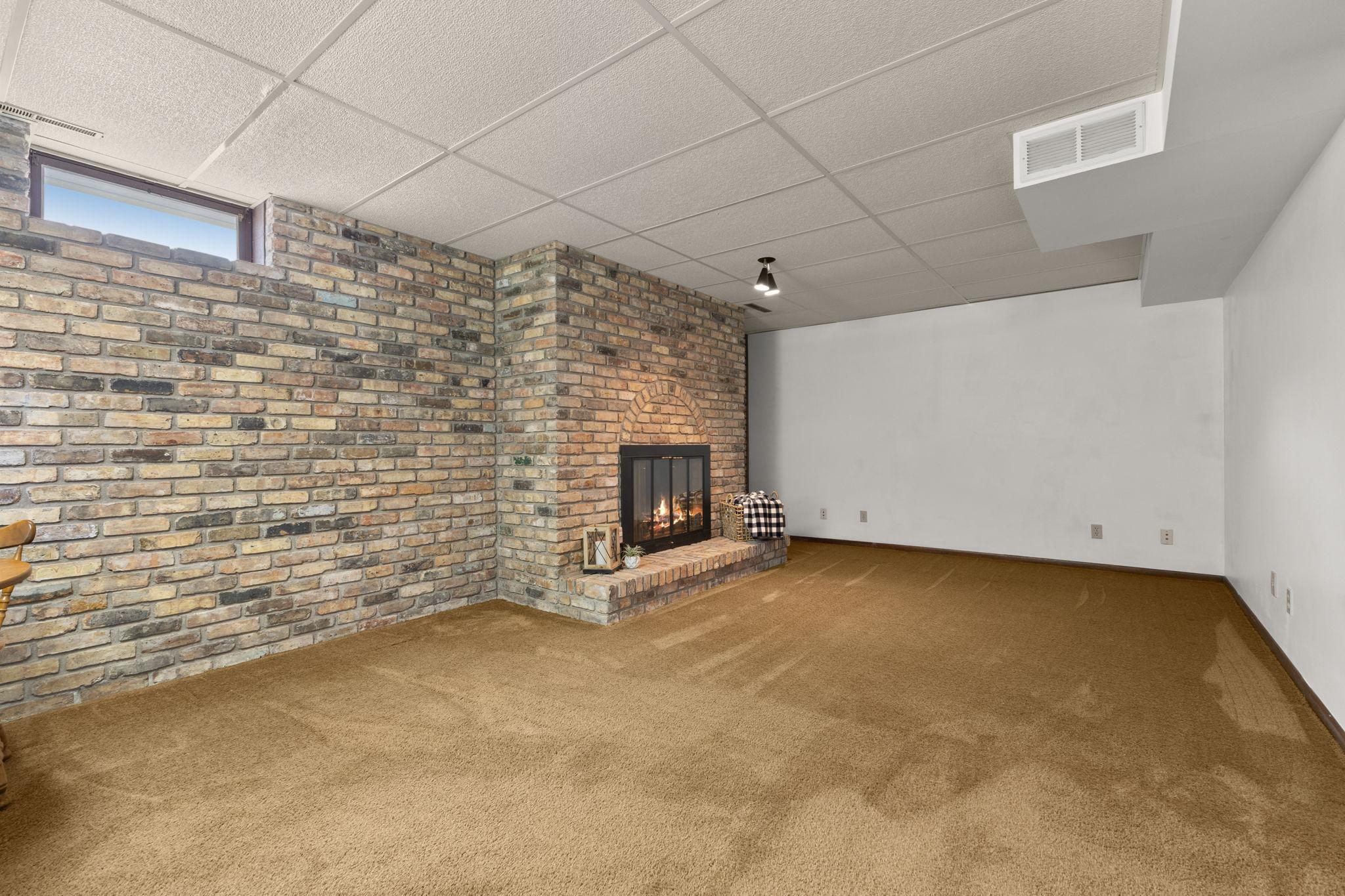View of Residential at 7917 Mount Curve Boulevard, Brooklyn Park MN 55445, Brooklyn Park (14 of 24) - Mike Wilen | Minnesota Team Real Estate