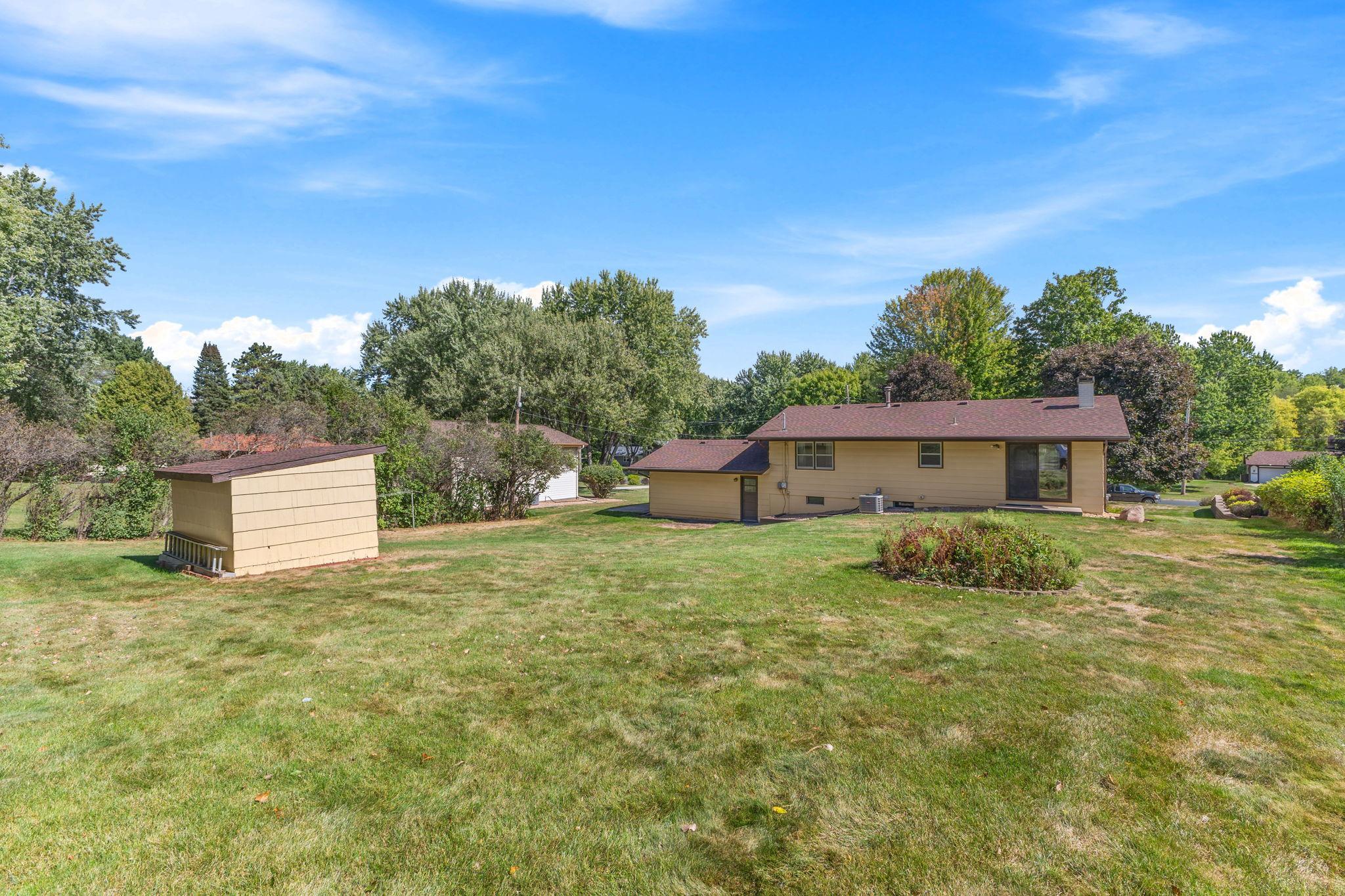 View of Residential at 7917 Mount Curve Boulevard, Brooklyn Park MN 55445, Brooklyn Park (23 of 24) - Mike Wilen | Minnesota Team Real Estate