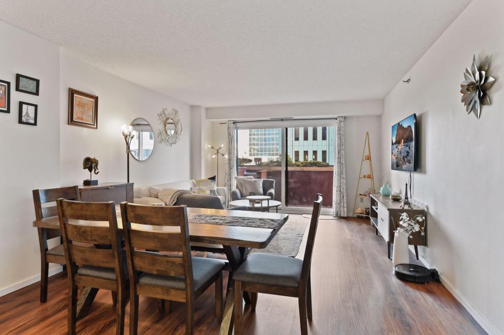 View of (CC) High Rise (4+ Levels) at 121 Washington Avenue, Minneapolis - Mike Wilen | Minnesota Team Real Estate