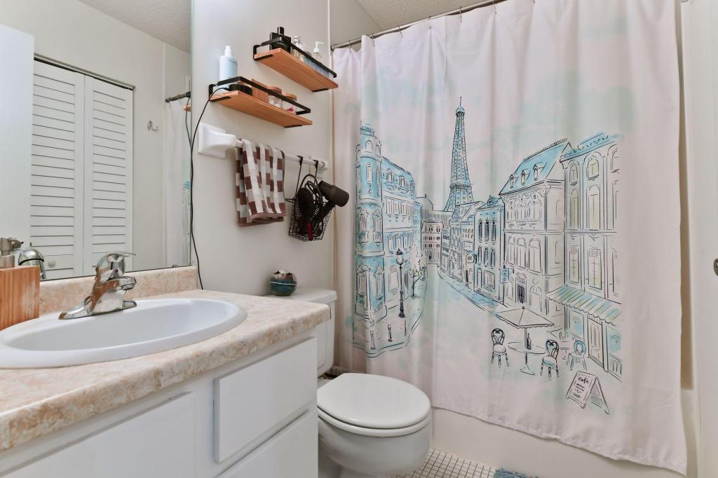 View of Residential at 121 Washington Avenue #305, Minneapolis MN 55401, Minneapolis (17 of 41) - Mike Wilen | Minnesota Team Real Estate