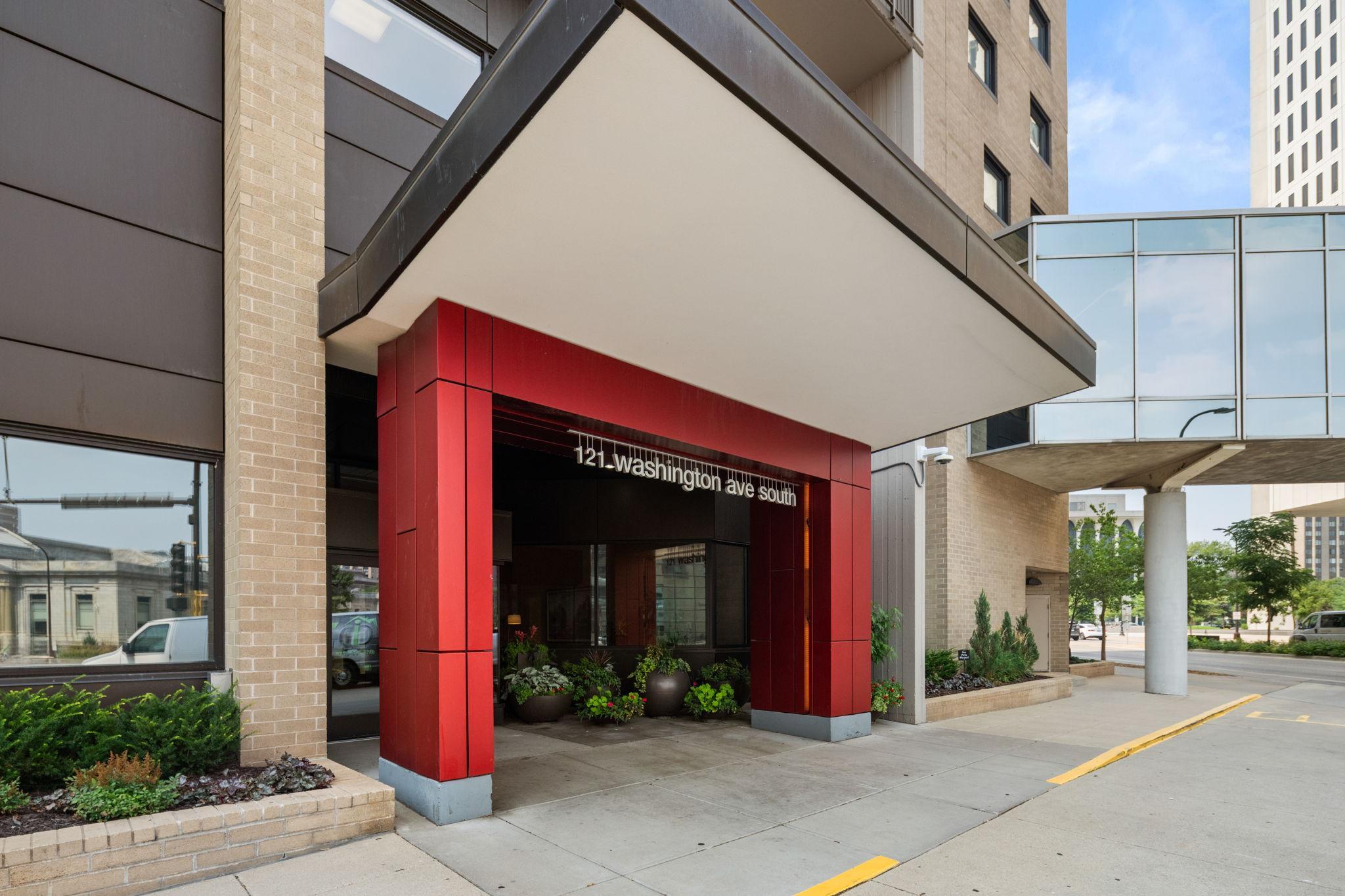 View of Residential at 121 Washington Avenue #305, Minneapolis MN 55401, Minneapolis (39 of 85) - Mike Wilen | Minnesota Team Real Estate