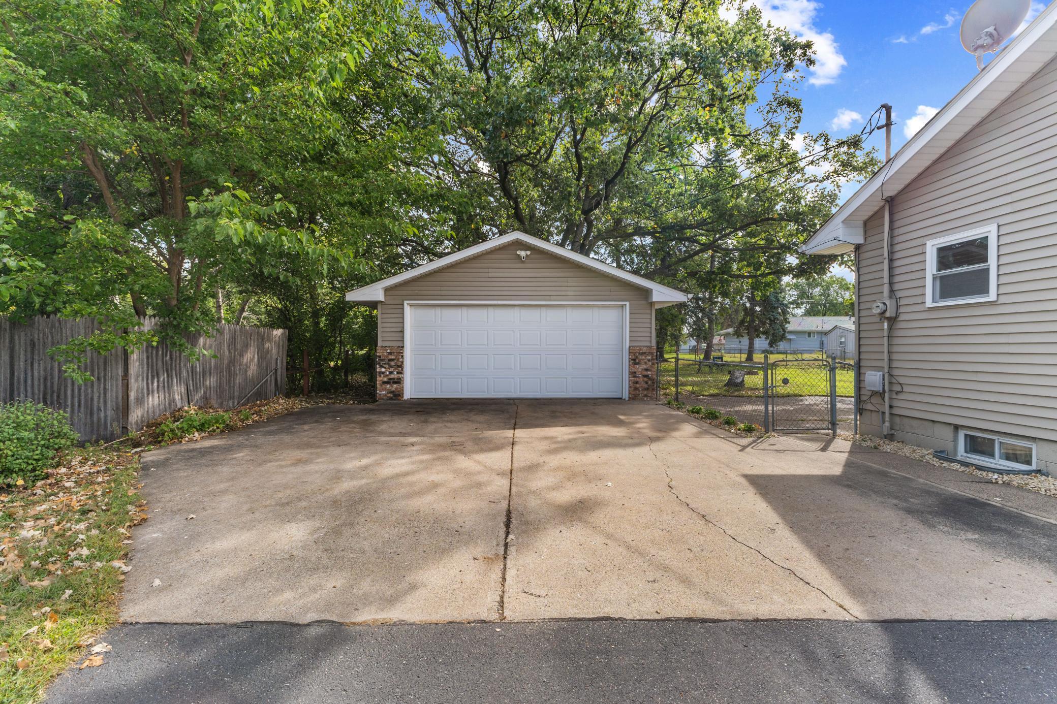 View of Residential at 10143 Cottonwood Street, Coon Rapids MN 55448, Coon Rapids (20 of 35) - Mike Wilen | Minnesota Team Real Estate