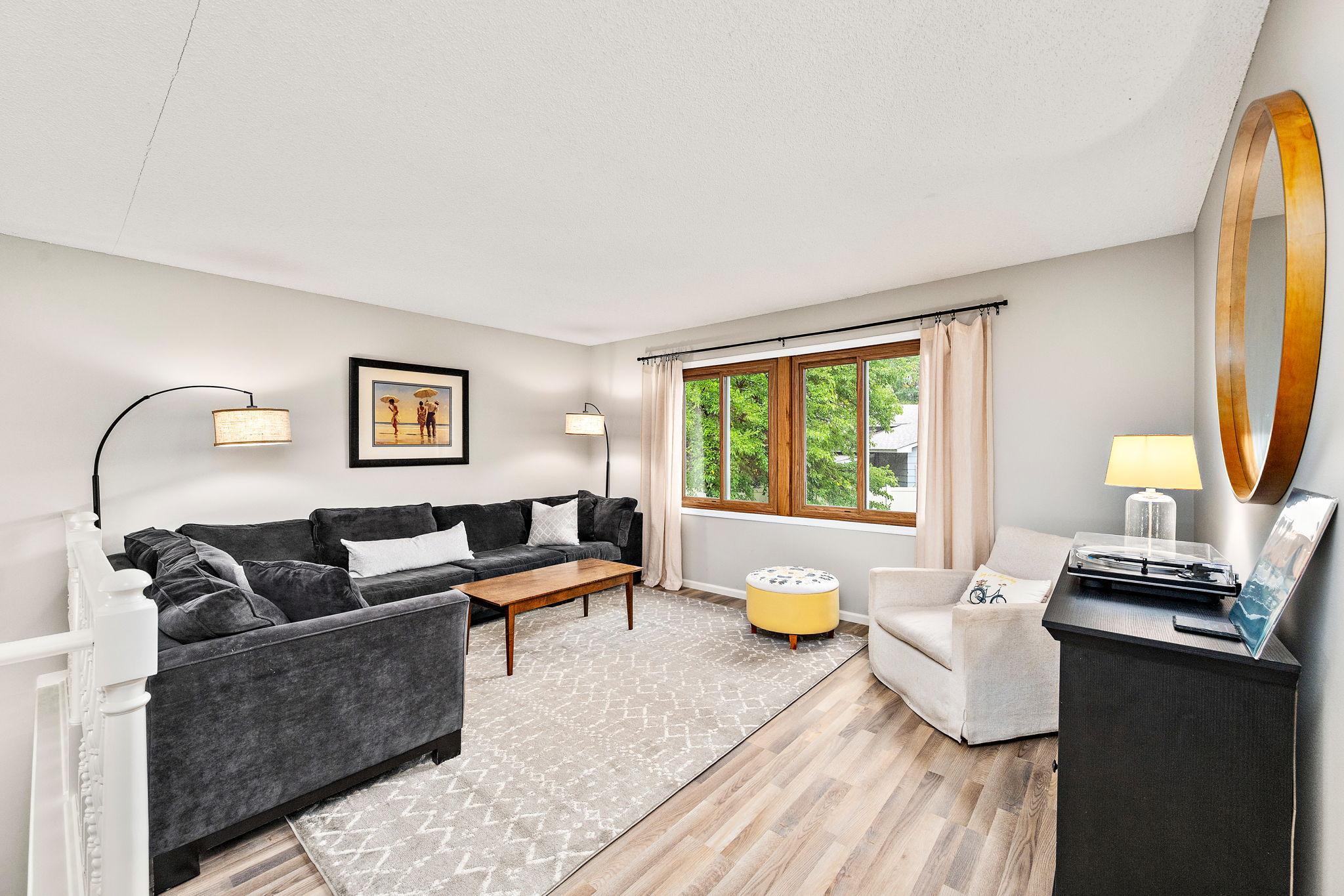 View of Residential at 631 Bighorn Drive, Chanhassen MN 55317, Chanhassen (5 of 25) - Mike Wilen | Minnesota Team Real Estate