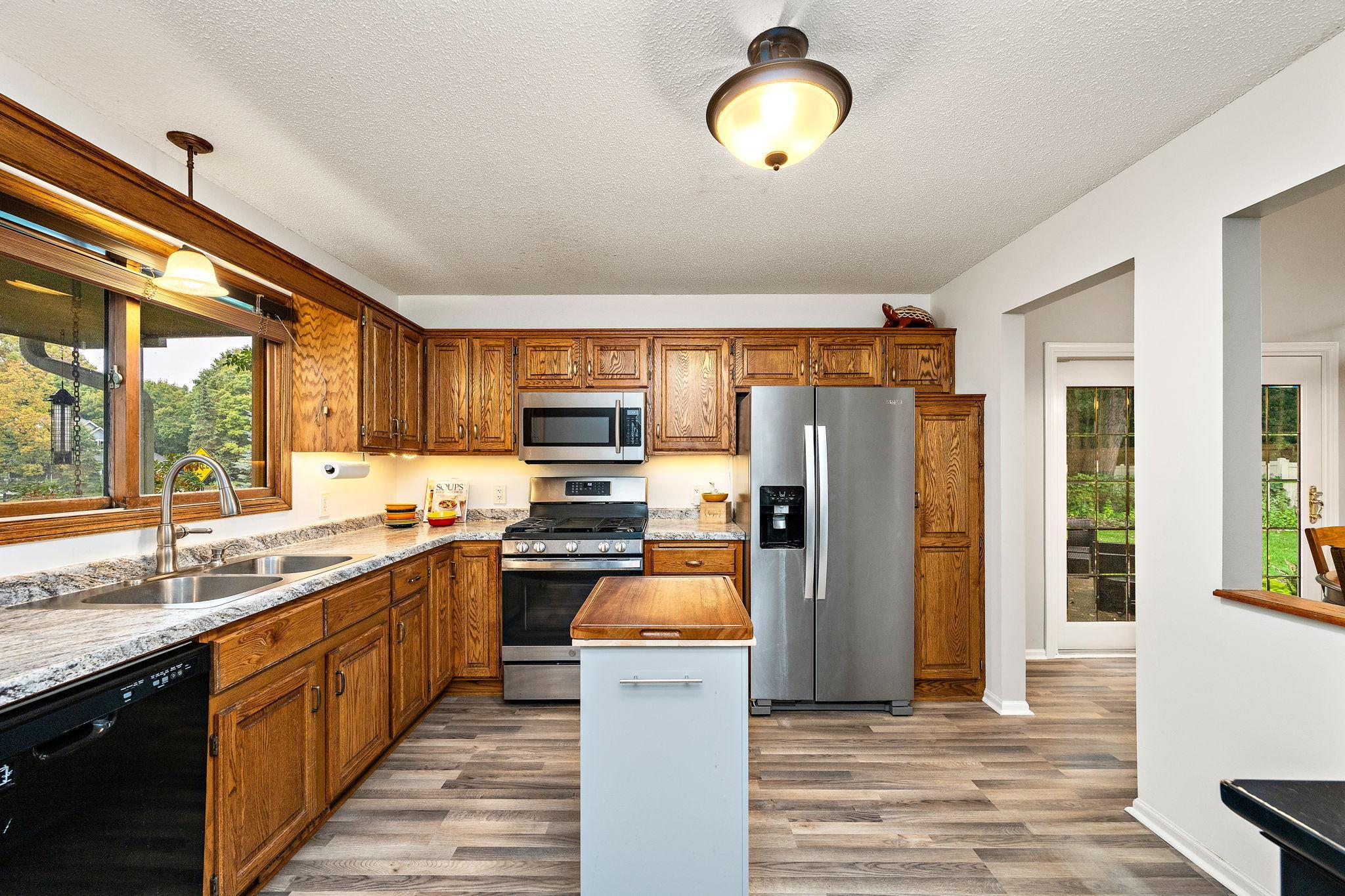 View of Residential at 631 Bighorn Drive, Chanhassen MN 55317, Chanhassen (15 of 25) - Mike Wilen | Minnesota Team Real Estate