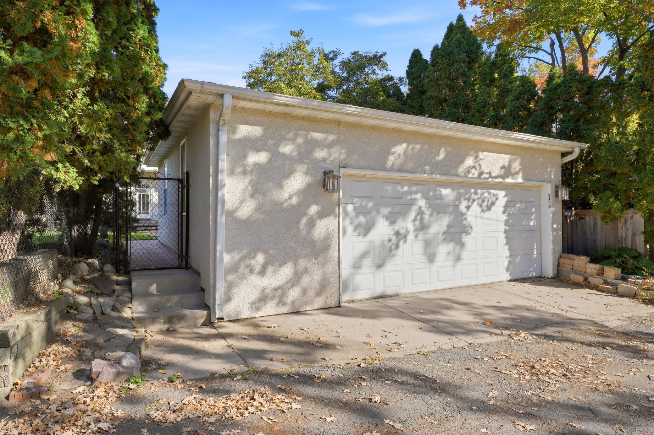 View of Residential at 2409 22nd Street, Minneapolis MN 55405, Minneapolis (9 of 49) - Mike Wilen | Minnesota Team Real Estate