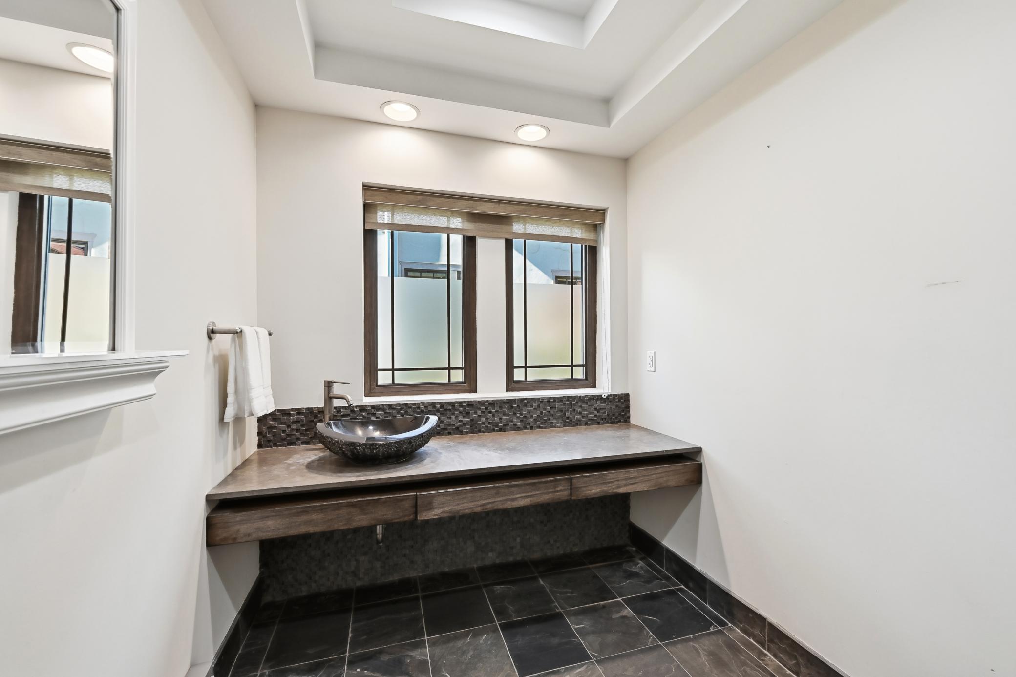 View of Residential at 2409 22nd Street, Minneapolis MN 55405, Minneapolis (31 of 49) - Mike Wilen | Minnesota Team Real Estate