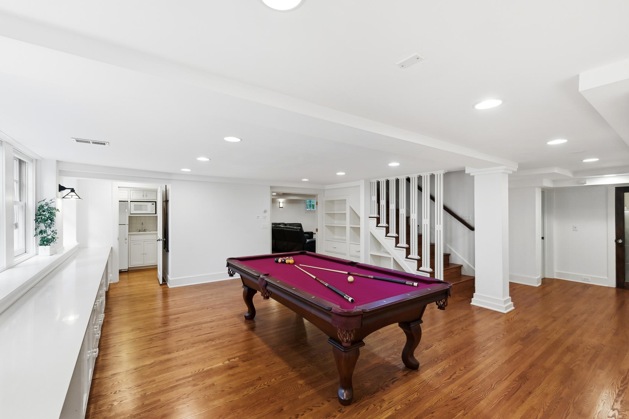 View of Residential at 2409 22nd Street, Minneapolis MN 55405, Minneapolis (42 of 49) - Mike Wilen | Minnesota Team Real Estate