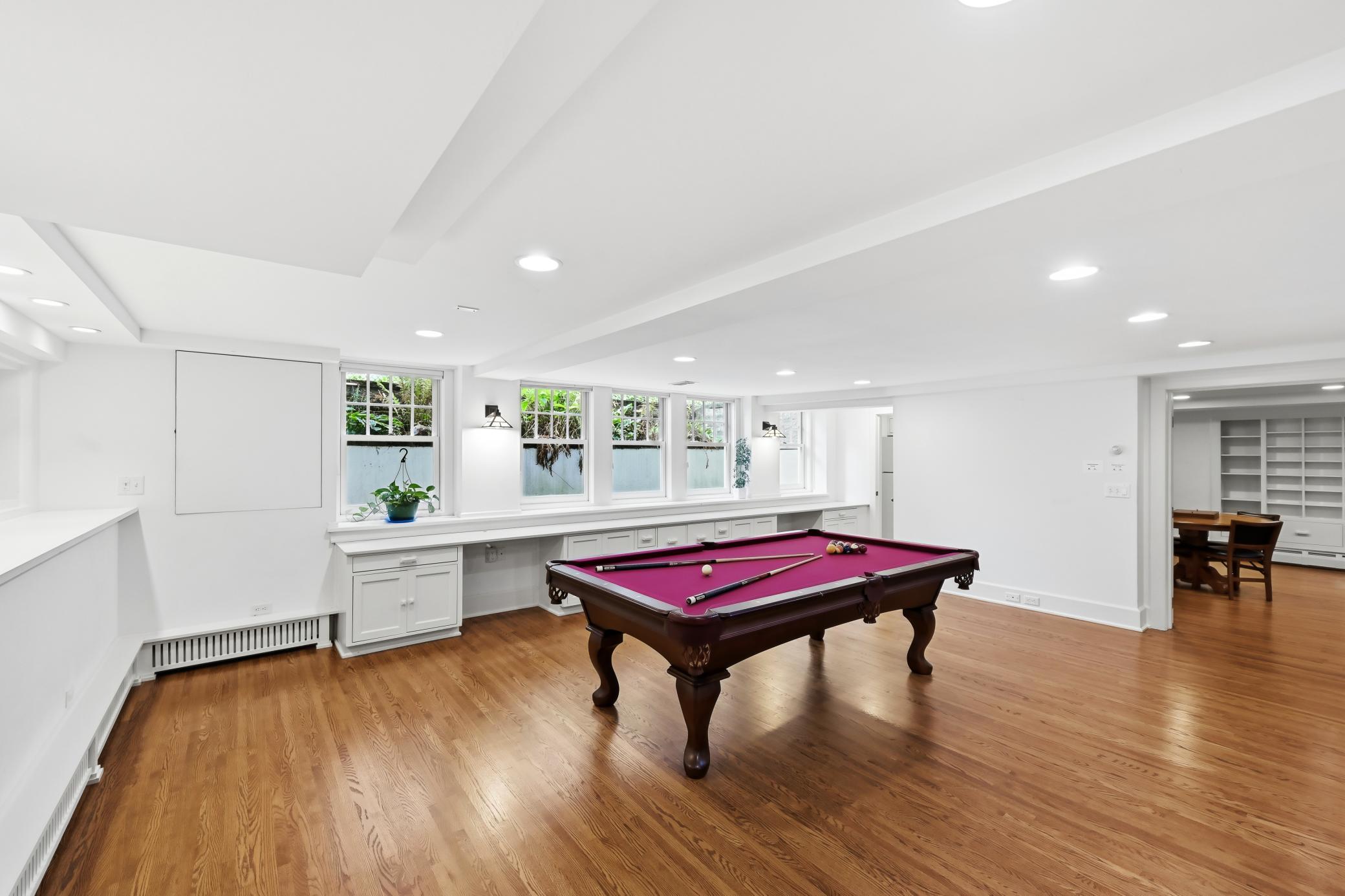 View of Residential at 2409 22nd Street, Minneapolis MN 55405, Minneapolis (41 of 49) - Mike Wilen | Minnesota Team Real Estate