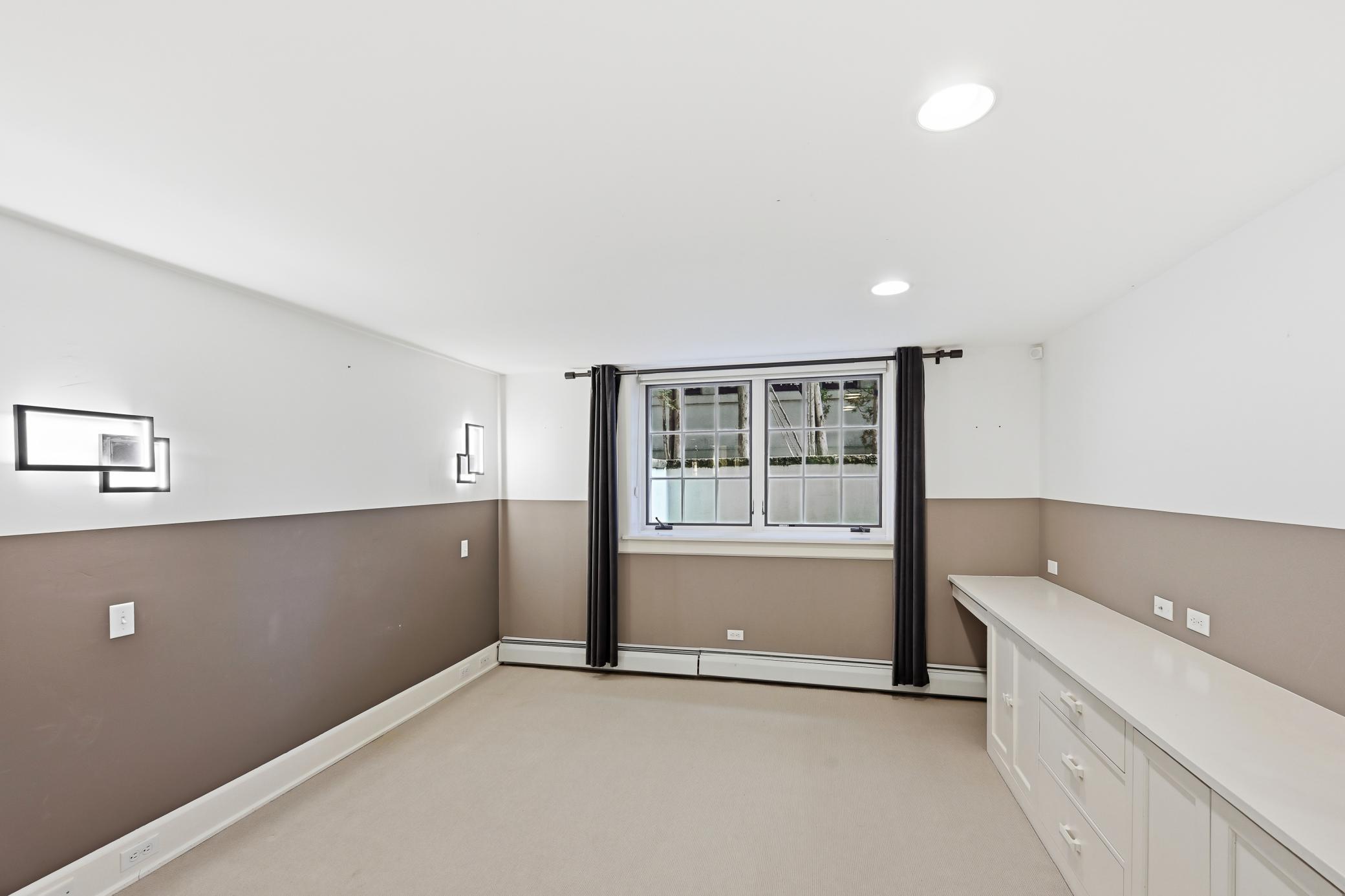 View of Residential at 2409 22nd Street, Minneapolis MN 55405, Minneapolis (45 of 49) - Mike Wilen | Minnesota Team Real Estate