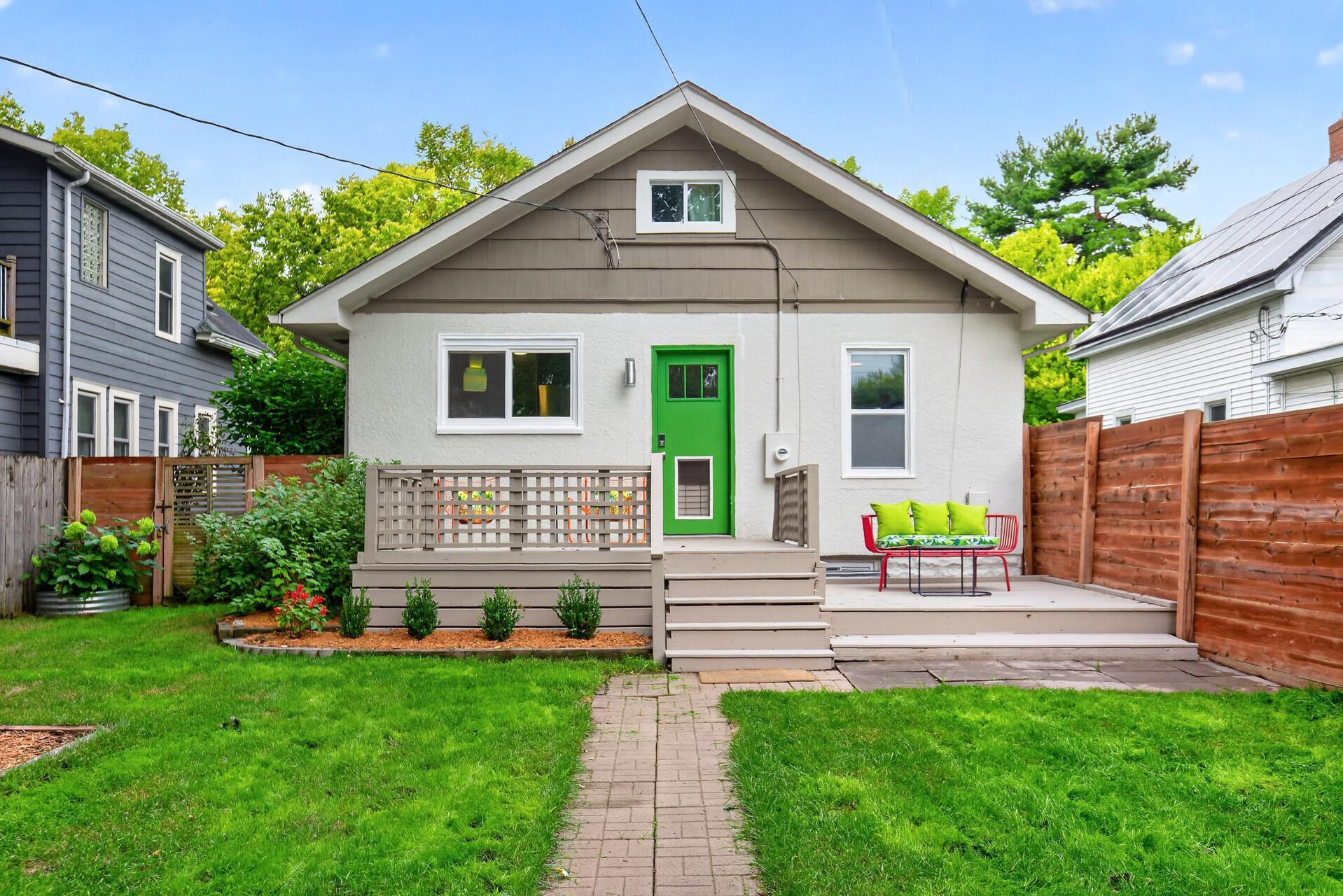View of Residential at 2633 35th Avenue, Minneapolis MN 55406, Minneapolis (27 of 30) - Mike Wilen | Minnesota Team Real Estate