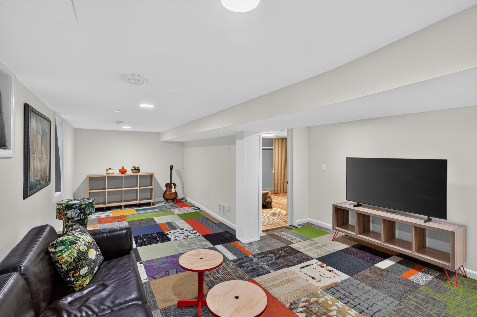 View of Residential at 2633 35th Avenue, Minneapolis MN 55406, Minneapolis (21 of 30) - Mike Wilen | Minnesota Team Real Estate