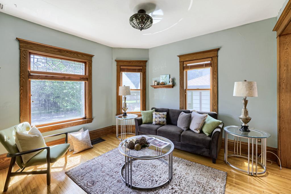 View of Residential at 1101 23rd Avenue, Minneapolis MN 55414, Minneapolis (4 of 34) - Mike Wilen | Minnesota Team Real Estate