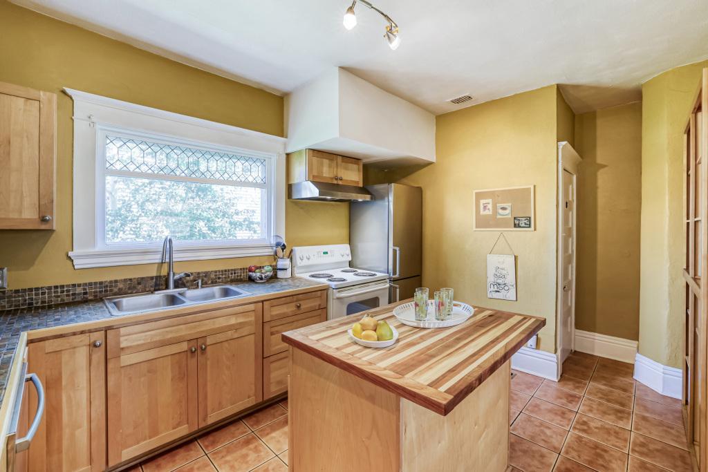 View of Residential at 1101 23rd Avenue, Minneapolis MN 55414, Minneapolis (10 of 34) - Mike Wilen | Minnesota Team Real Estate