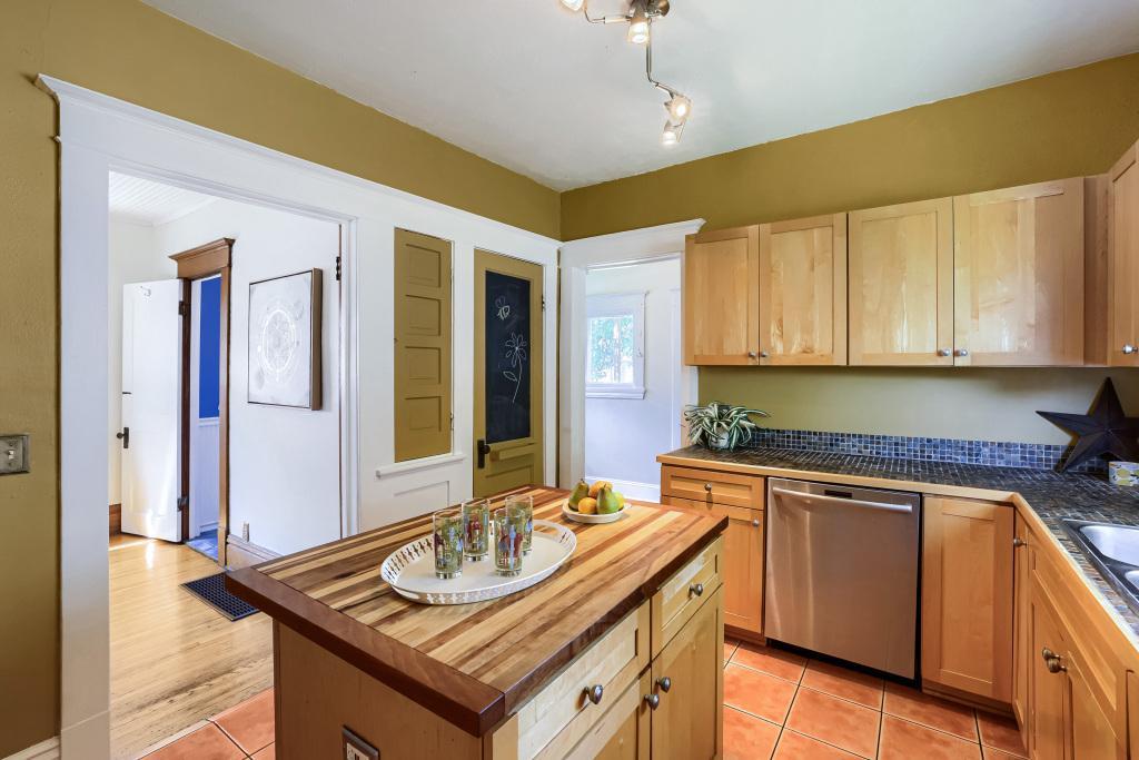 View of Residential at 1101 23rd Avenue, Minneapolis MN 55414, Minneapolis (12 of 34) - Mike Wilen | Minnesota Team Real Estate