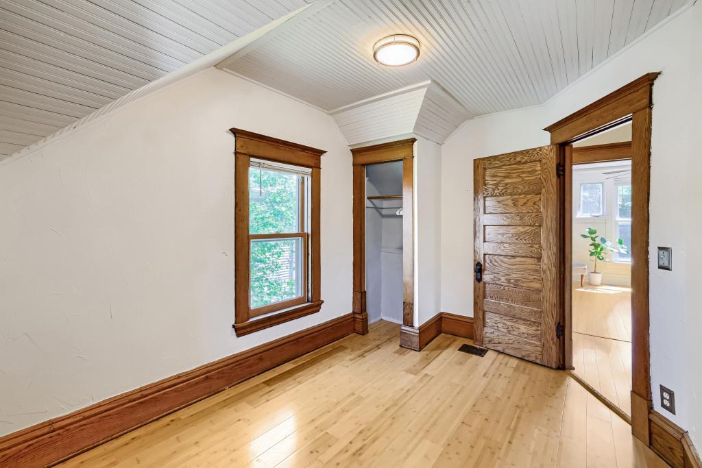 View of Residential at 1101 23rd Avenue, Minneapolis MN 55414, Minneapolis (19 of 34) - Mike Wilen | Minnesota Team Real Estate