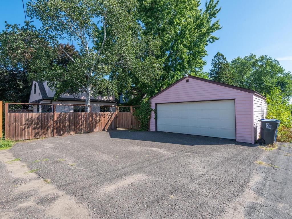 View of Residential at 1750 Field Avenue, Saint Paul MN 55116, Saint Paul (35 of 39) - Mike Wilen | Minnesota Team Real Estate