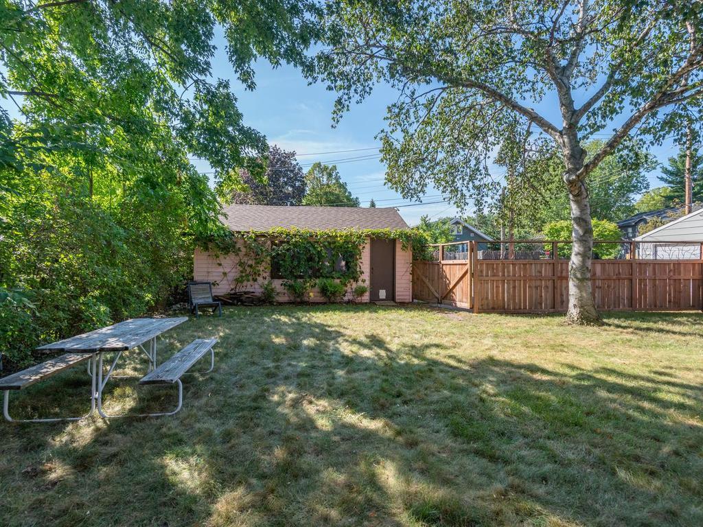 View of Residential at 1750 Field Avenue, Saint Paul MN 55116, Saint Paul (34 of 39) - Mike Wilen | Minnesota Team Real Estate