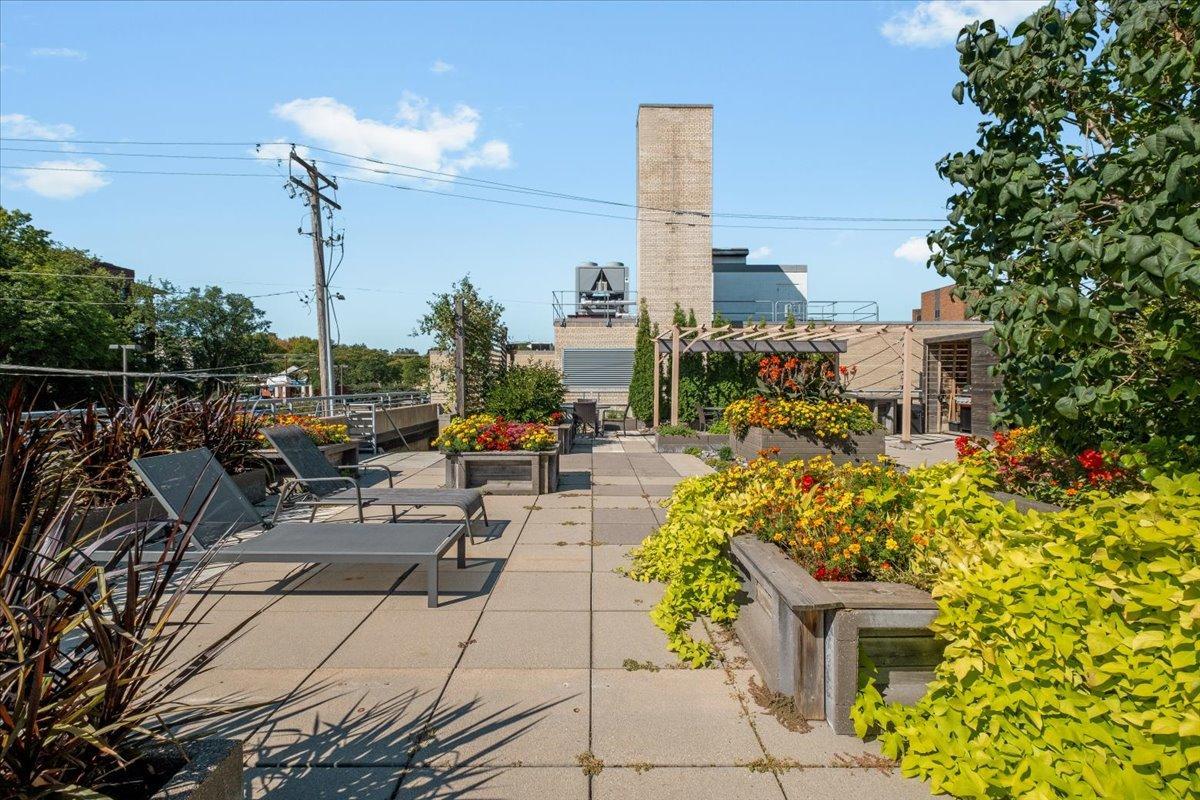 View of Residential at 9 Franklin Avenue #314, Minneapolis MN 55404, Minneapolis (32 of 36) - Mike Wilen | Minnesota Team Real Estate