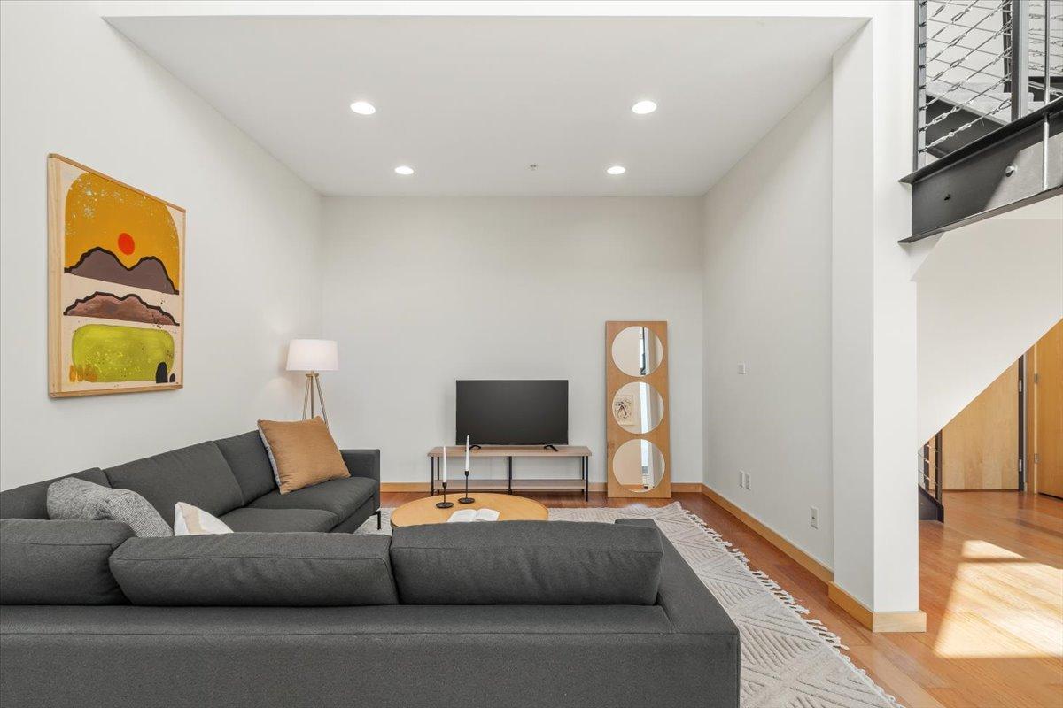 View of Residential at 9 Franklin Avenue #314, Minneapolis MN 55404, Minneapolis (16 of 36) - Mike Wilen | Minnesota Team Real Estate