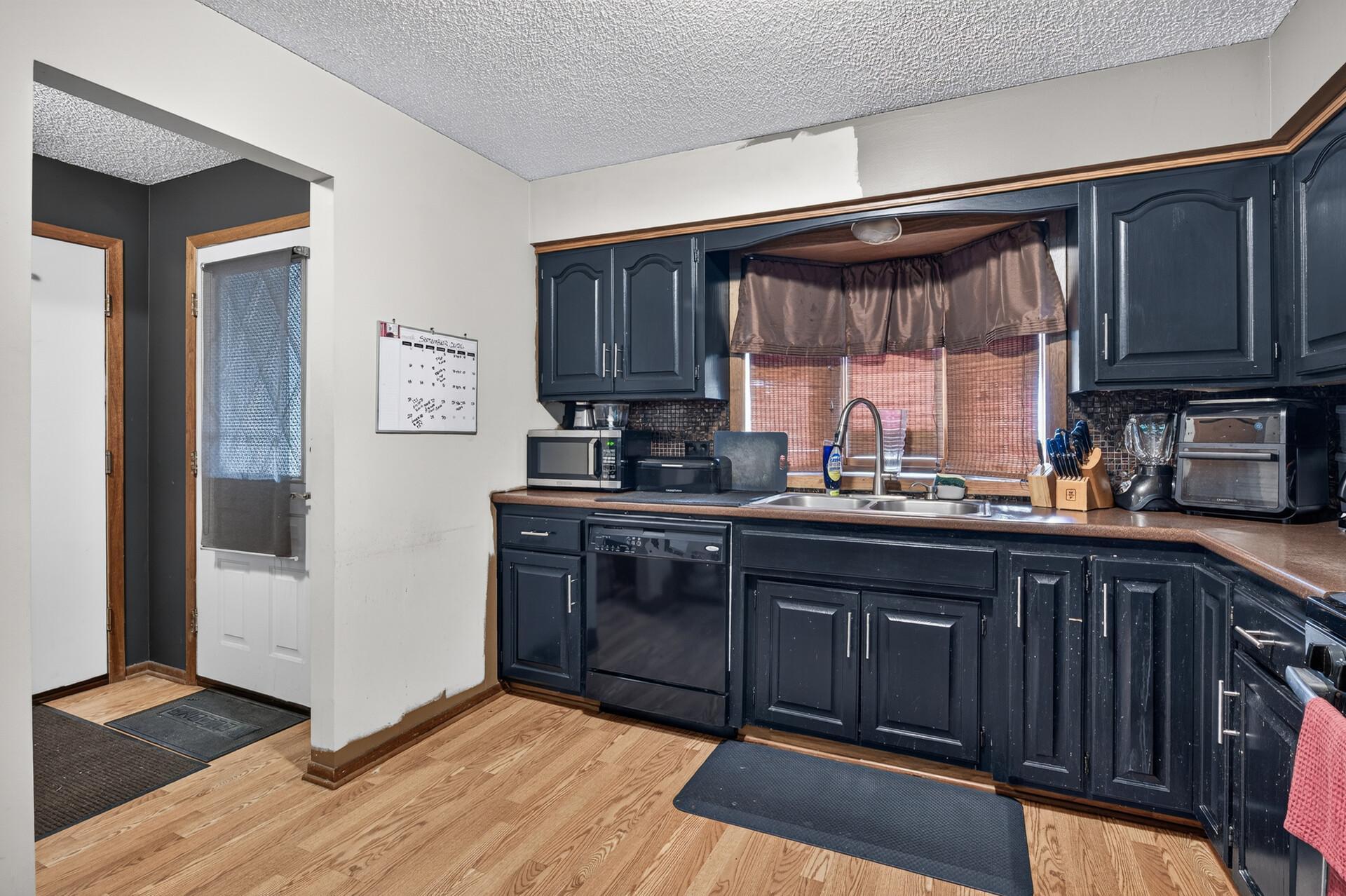 View of Residential at 9547 Irving Avenue, Brooklyn Park MN 55444, Brooklyn Park (4 of 17) - Mike Wilen | Minnesota Team Real Estate