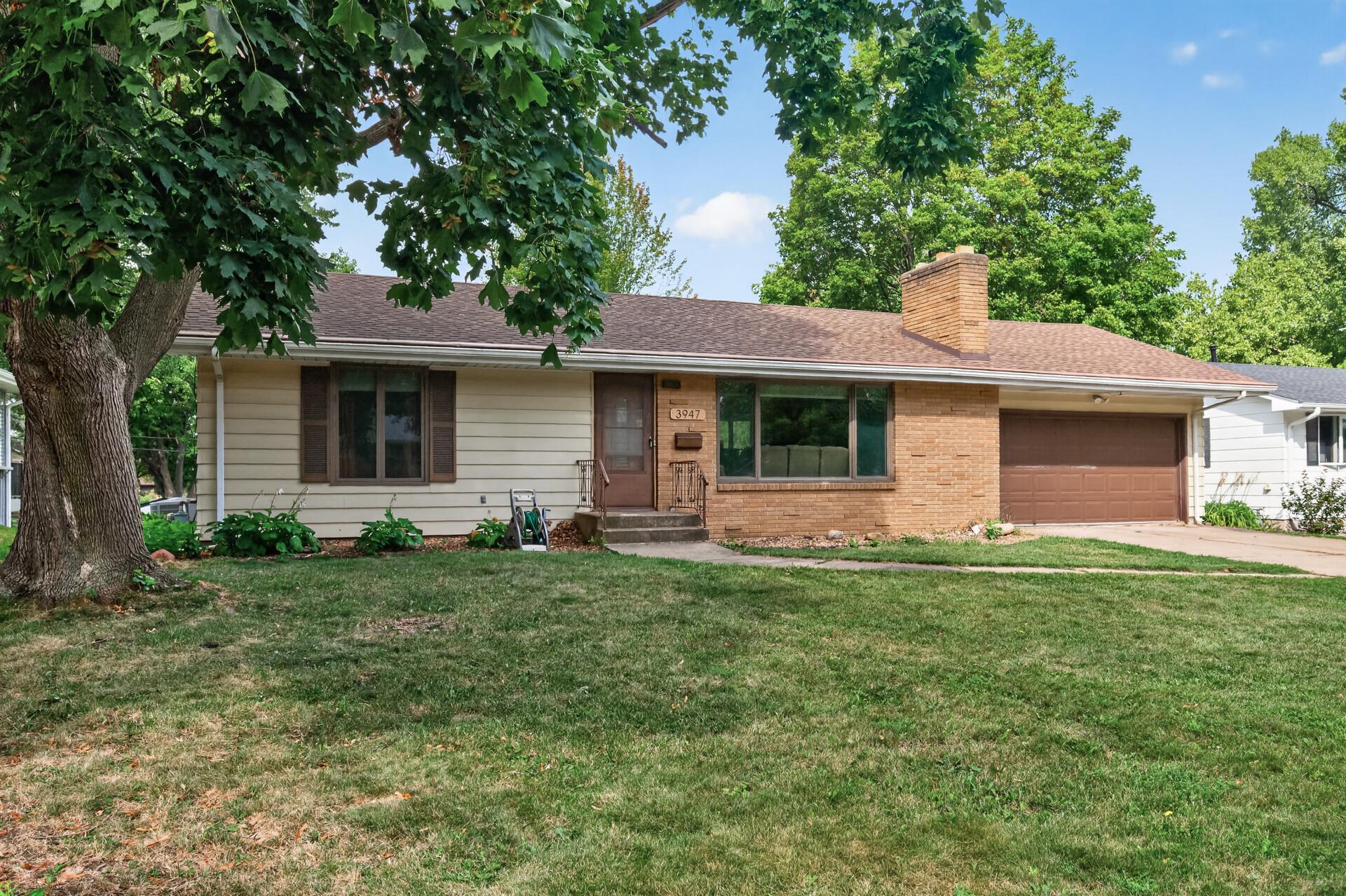 View of Single Family at 3947 Jersey Avenue, Crystal - Mike Wilen | Minnesota Team Real Estate