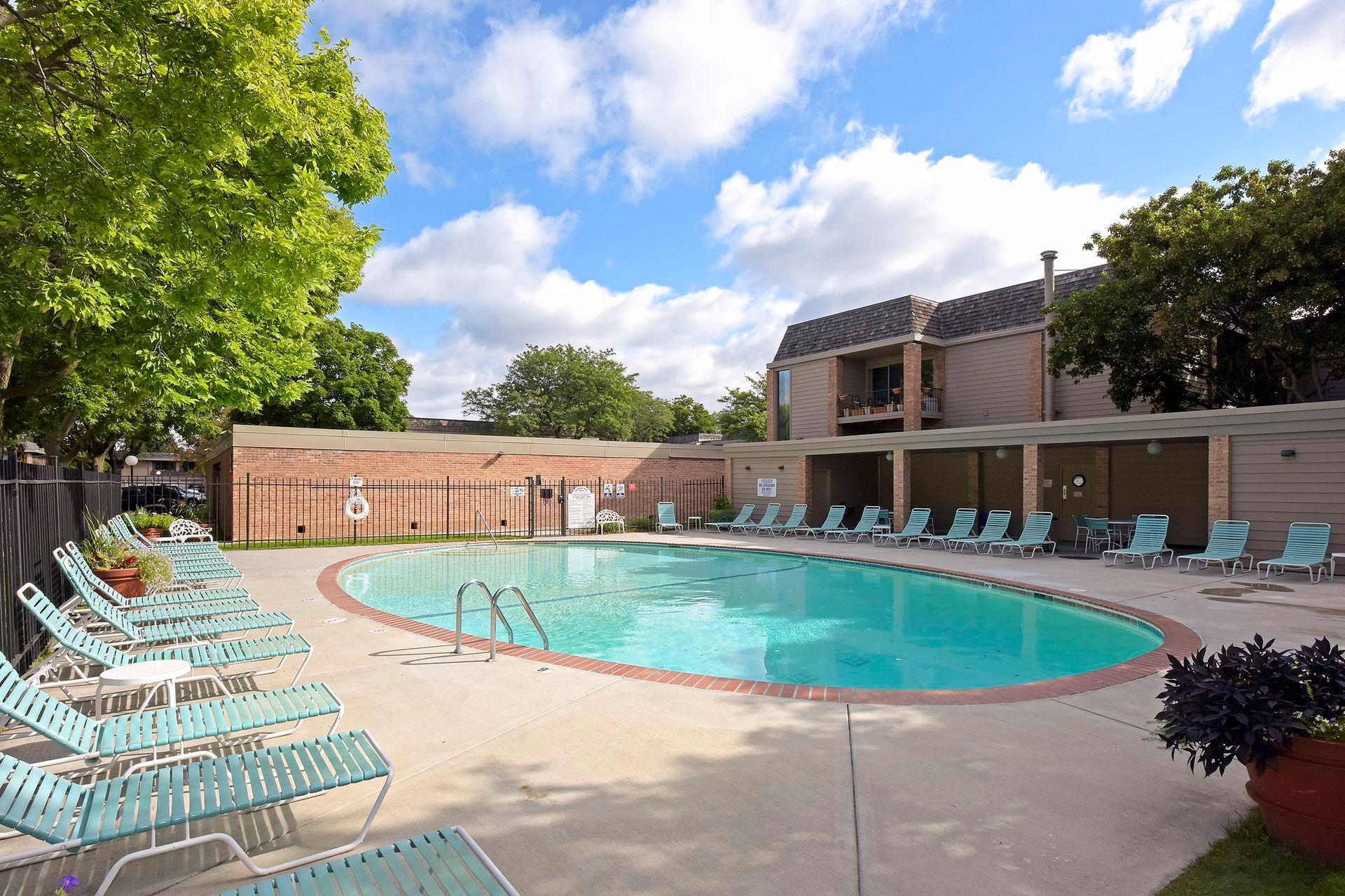 View of Residential at 6423 Colony Way #1B, Edina MN 55435, Edina (17 of 20) - Mike Wilen | Minnesota Team Real Estate