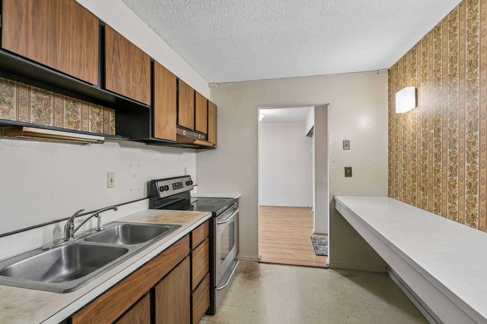 View of Residential at 6423 Colony Way #1B, Edina MN 55435, Edina (9 of 20) - Mike Wilen | Minnesota Team Real Estate