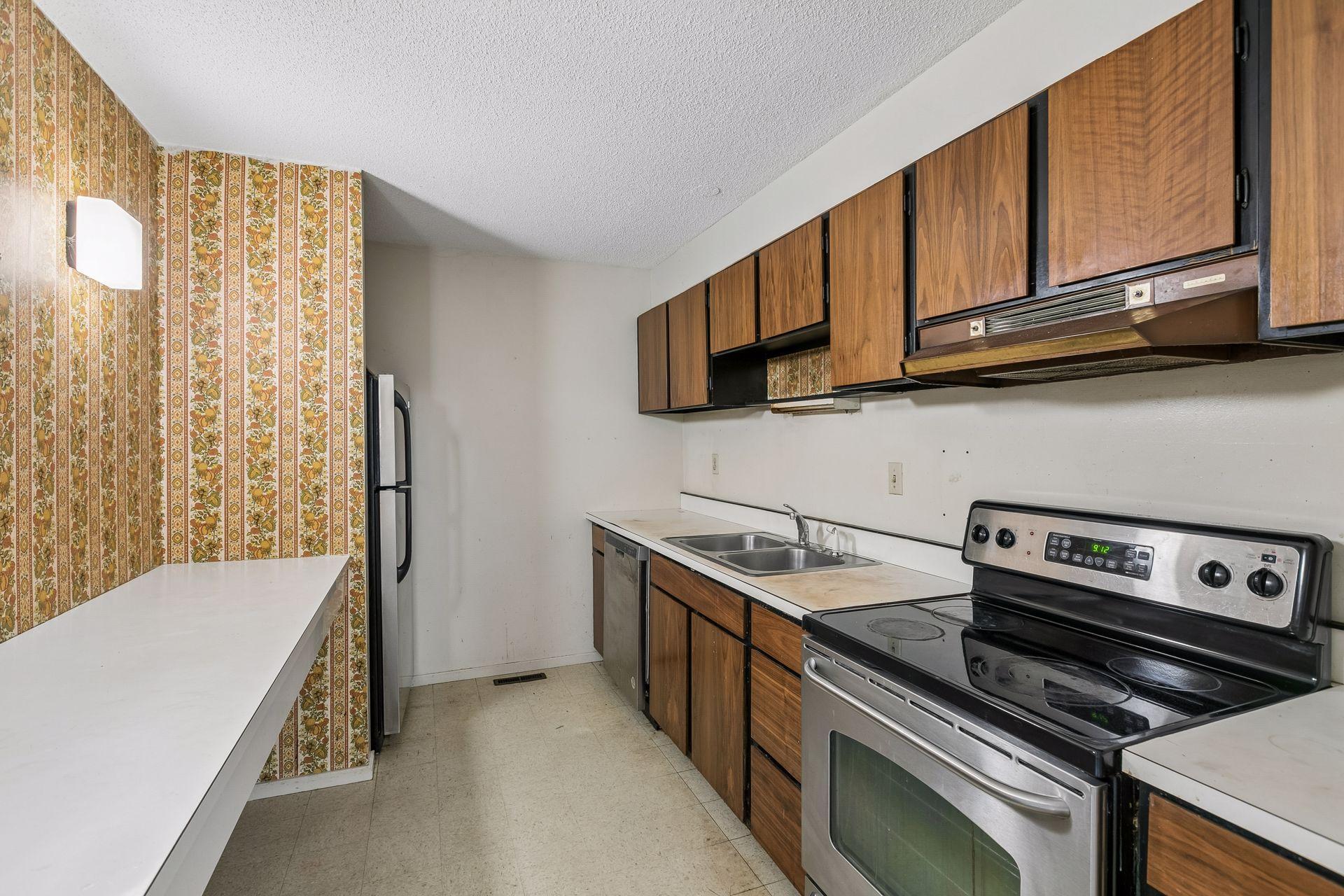 View of Residential at 6423 Colony Way #1B, Edina MN 55435, Edina (8 of 20) - Mike Wilen | Minnesota Team Real Estate