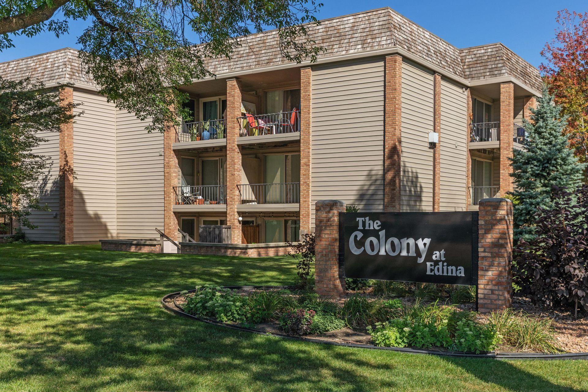 View of Residential at 6423 Colony Way #1B, Edina MN 55435, Edina (2 of 20) - Mike Wilen | Minnesota Team Real Estate