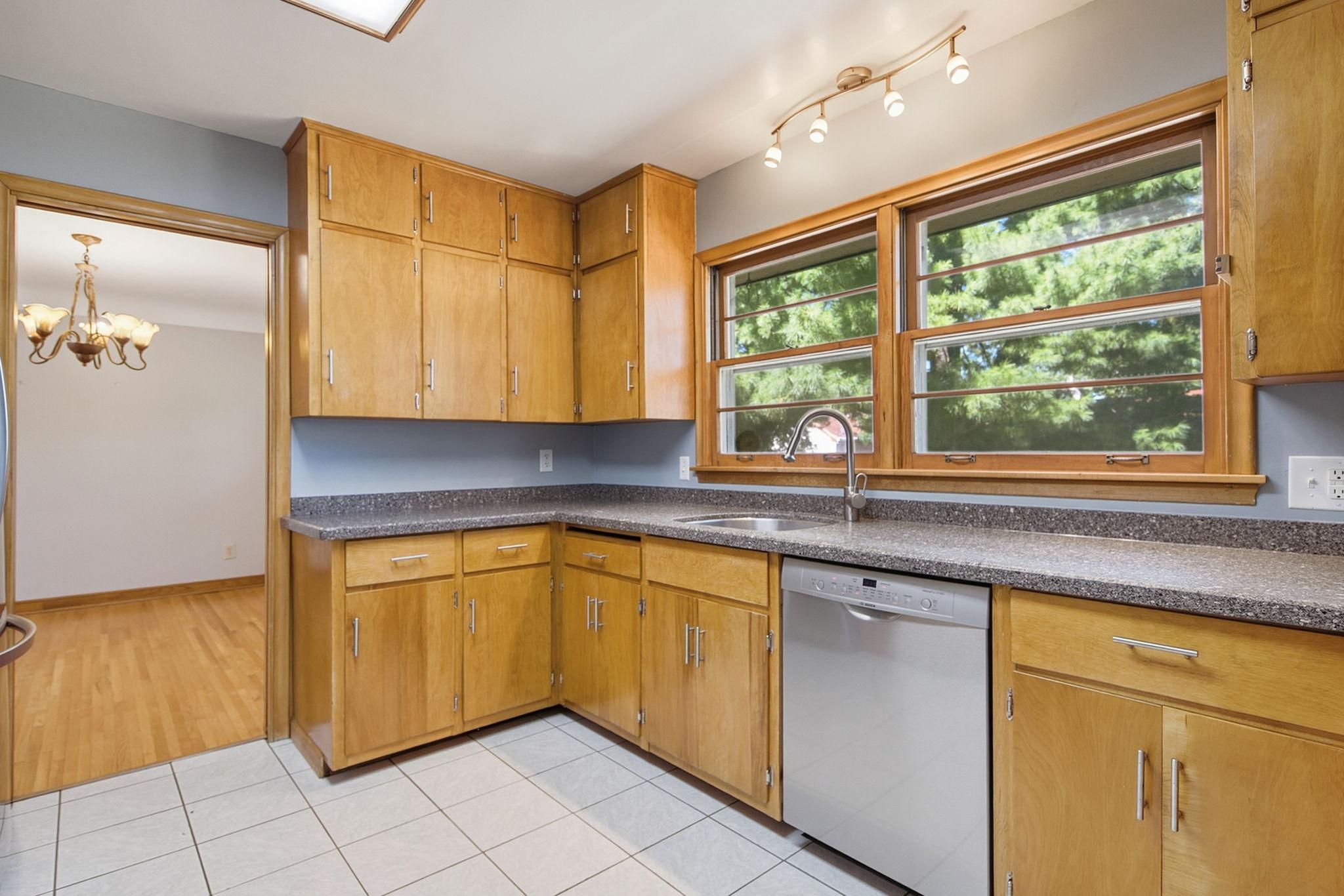 View of Residential at 667 Wheelock Parkway, Saint Paul MN 55117, Saint Paul (9 of 33) - Mike Wilen | Minnesota Team Real Estate