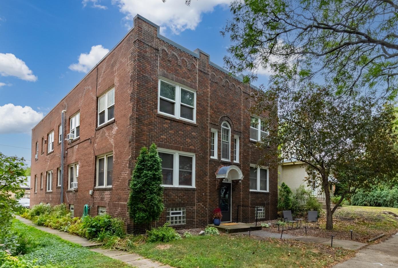 View of (CC) Low Rise (3- Levels) at 3609 Aldrich Avenue, Minneapolis - Mike Wilen | Minnesota Team Real Estate
