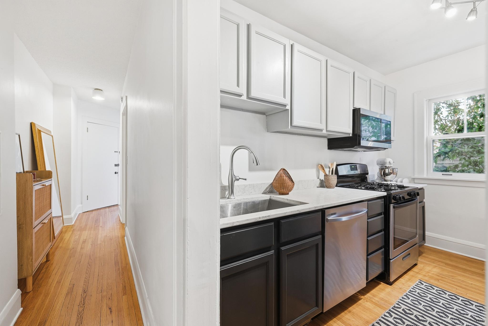 View of Residential at 3609 Aldrich Avenue #4, Minneapolis MN 55409, Minneapolis (12 of 22) - Mike Wilen | Minnesota Team Real Estate