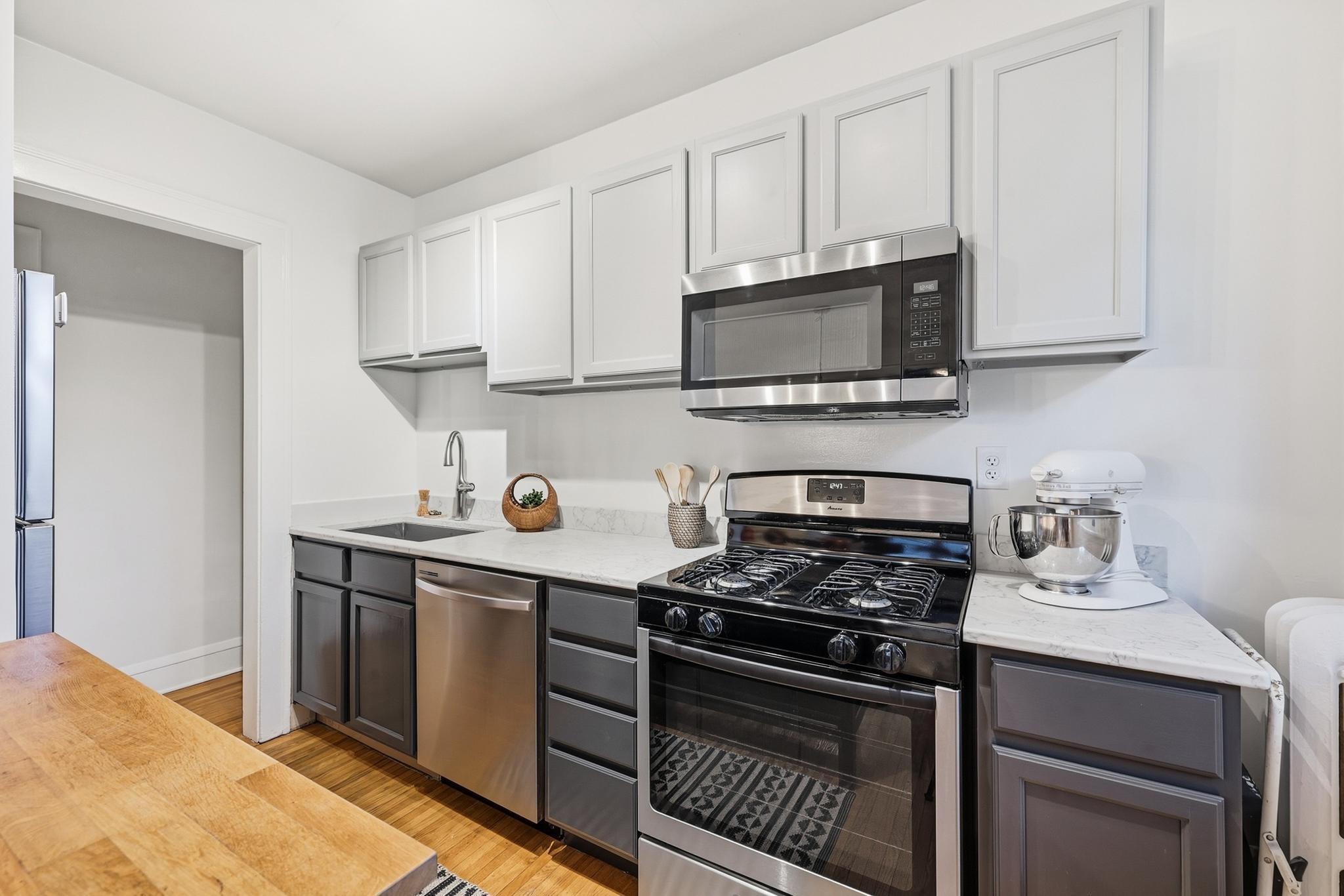 View of Residential at 3609 Aldrich Avenue #4, Minneapolis MN 55409, Minneapolis (11 of 22) - Mike Wilen | Minnesota Team Real Estate